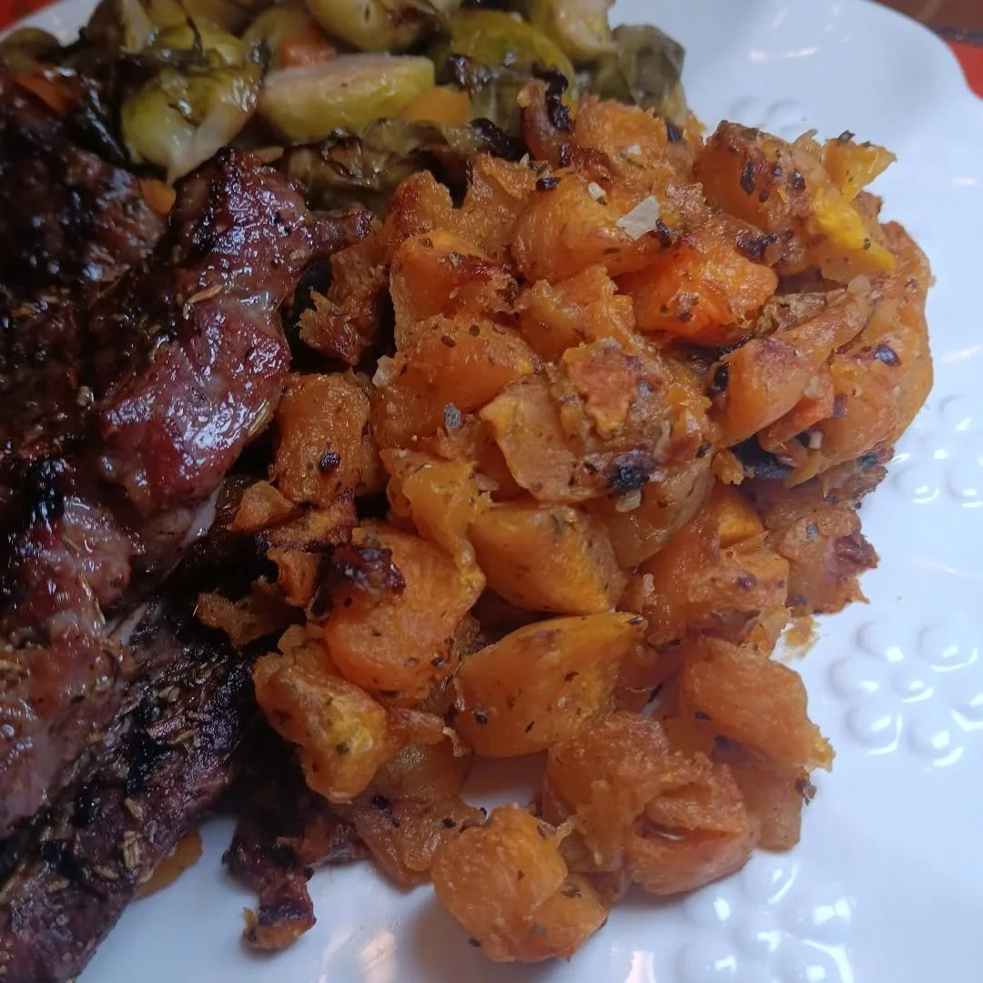 Sunday dinner went a lil like this.....

Grilled Rosemary and Garlic Lamb Shoulder Chops 
Oven Roasted Garlic Butter, Butternut Squash and Fresh Lemon Butter Saut&eacute;ed Brussel Sprouts ......

For a quick and easy Sunday dinner per usual.....🤪☺️