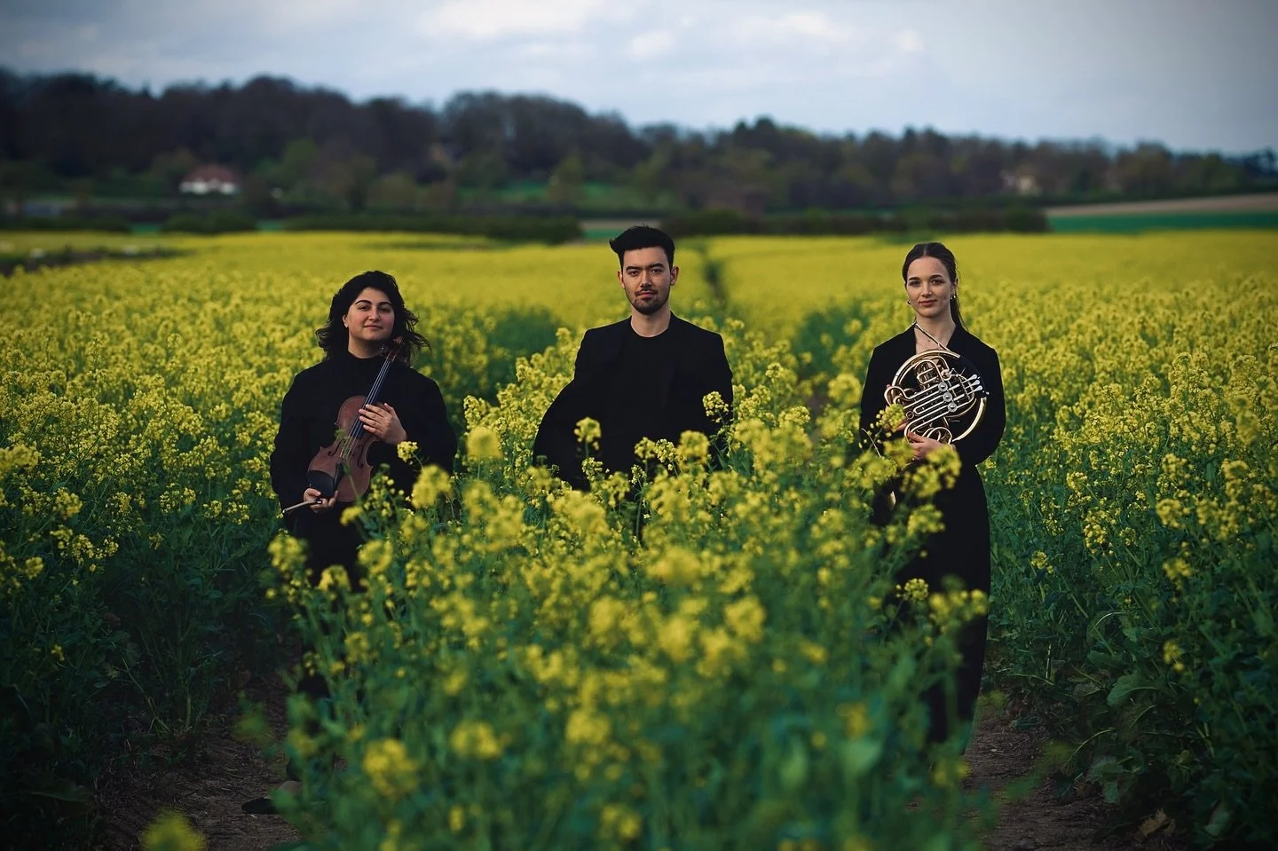 We have an awesome Autumn of gigs coming up in the next few weeks! 

27/10 - Hampstead, London 
08/11 - Reading (private house concert) 
19/11 - Gatehouse of Fleet 🏴󠁧󠁢󠁳󠁣󠁴󠁿
20/11 - Biggar Music Club 🏴󠁧󠁢󠁳󠁣󠁴󠁿
21/11 - Lockerbie Music Societ
