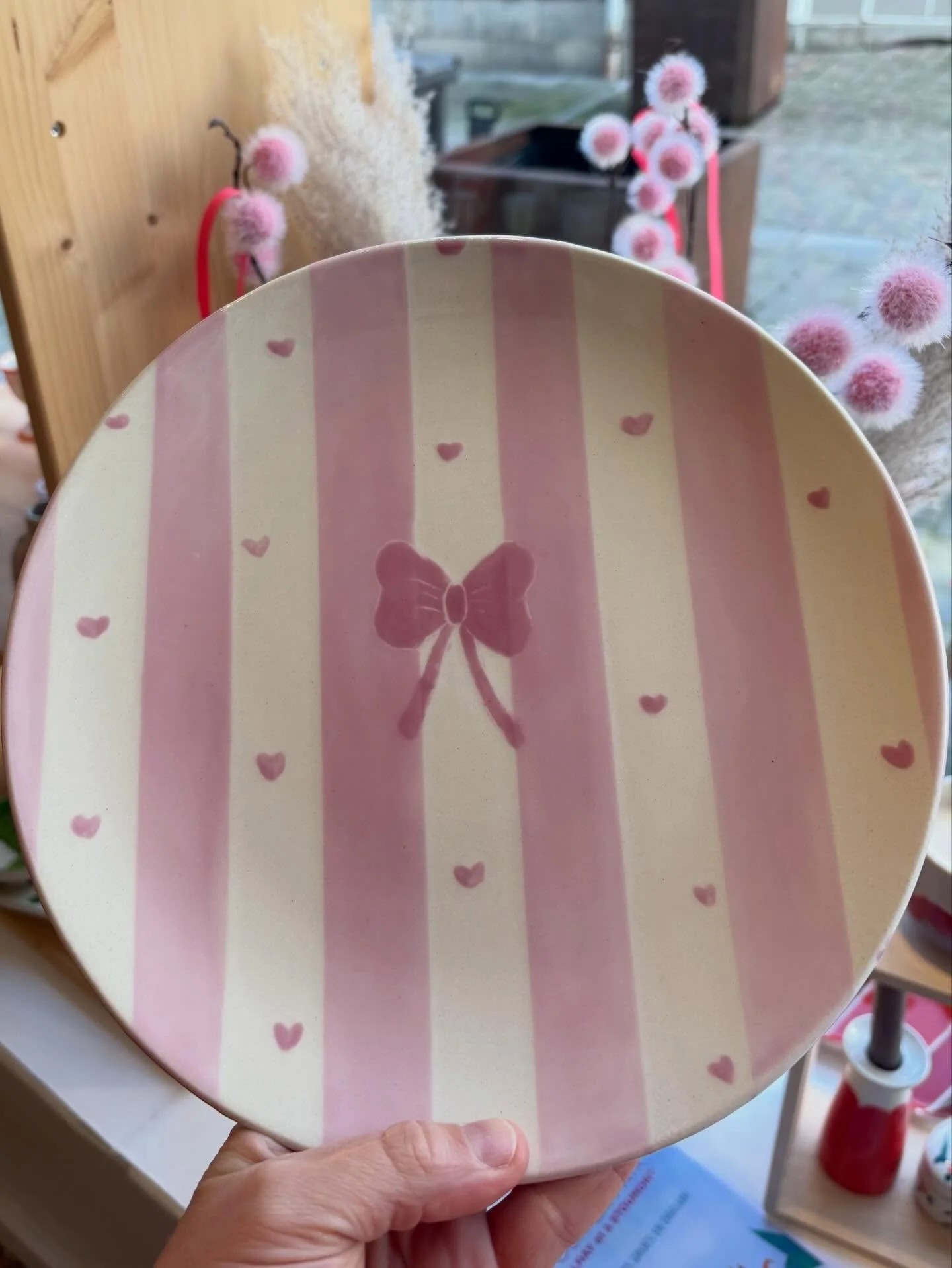 &Agrave; Spa Poterie, vos id&eacute;es prennent vie 🎨✨

Un grand choix d&rsquo;objets d&rsquo;art de la table et une palette de couleurs vari&eacute;e pour cr&eacute;er des pi&egrave;ces uniques, &agrave; votre image.

Voici quelques magnifiques r&e