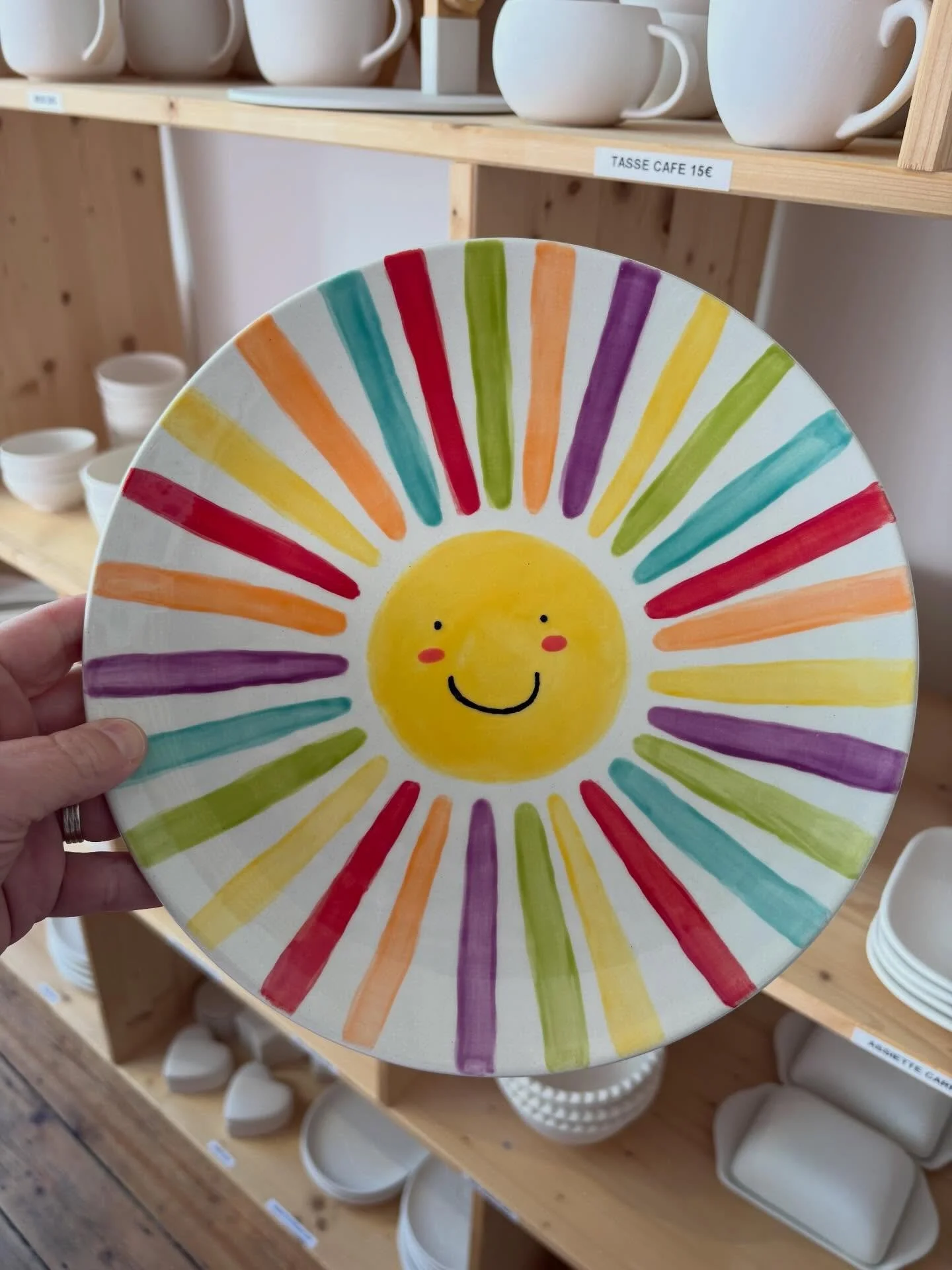 Encore une superbe semaine chez Spa Poterie 🎨✨
Merci &agrave; toutes et tous pour votre cr&eacute;ativit&eacute;, votre bonne humeur et votre confiance !

On sait que vous attendez les photos des r&eacute;alisations&hellip; alors en voici quelques-u