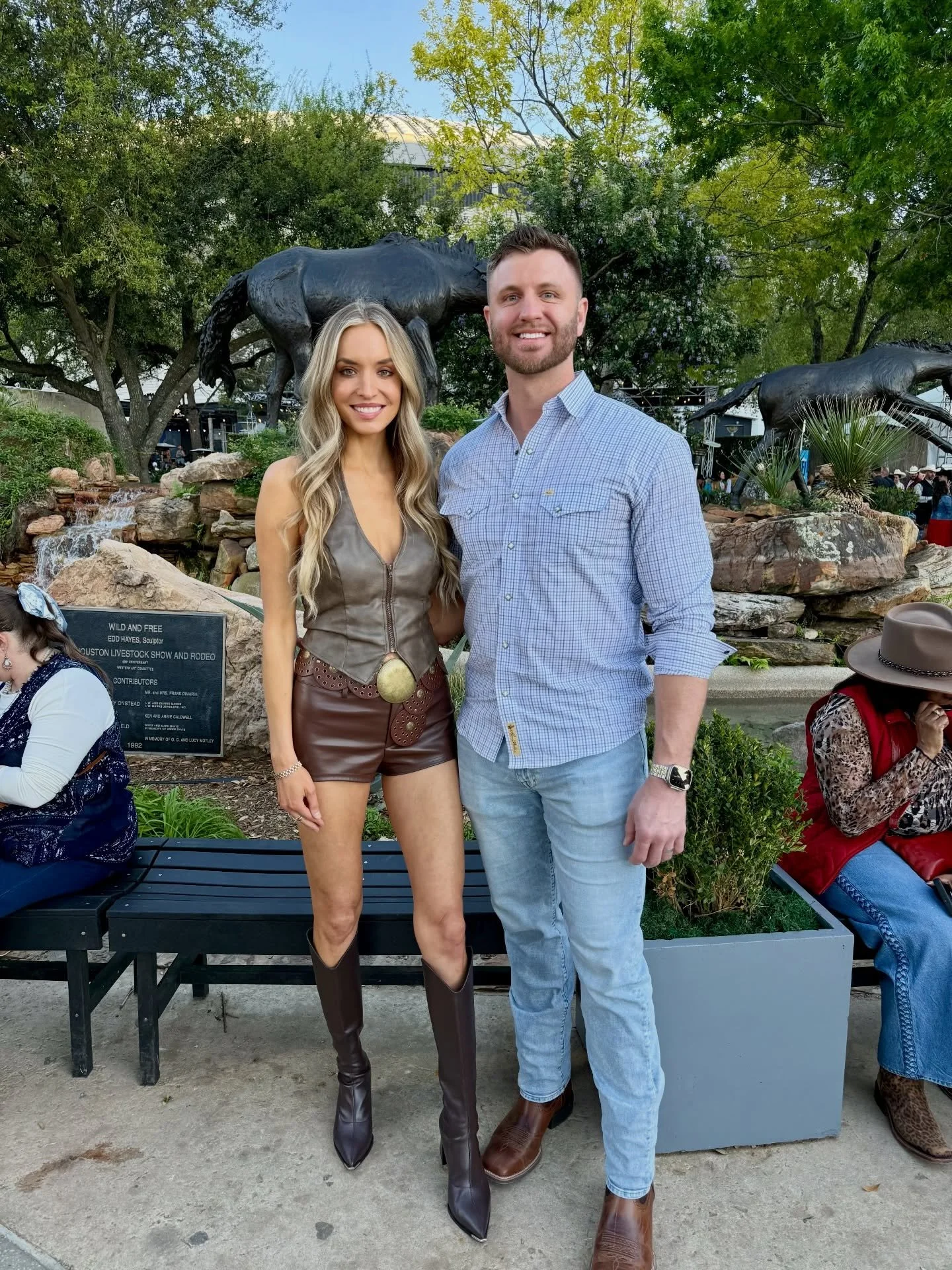 A little Chris Stapleton for the Stapleton Family at the Houston Livestock Show &amp; Rodeo 2026 💥🤠