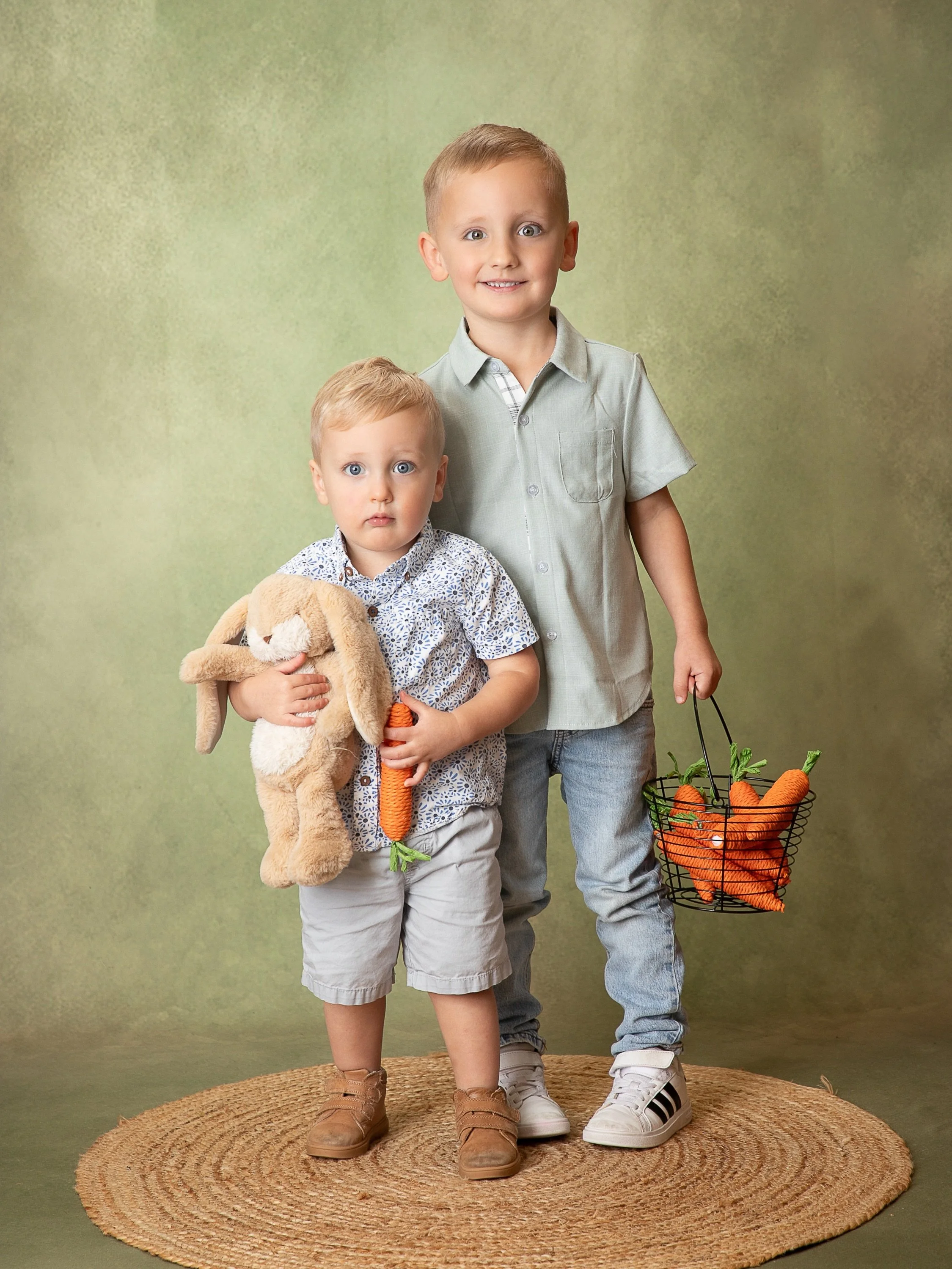 Boyz - my heart outside my chest, split in two 💙💙 
Liam Griffin: 4 years and 3 months
Rowan James: 1 year and 9 months