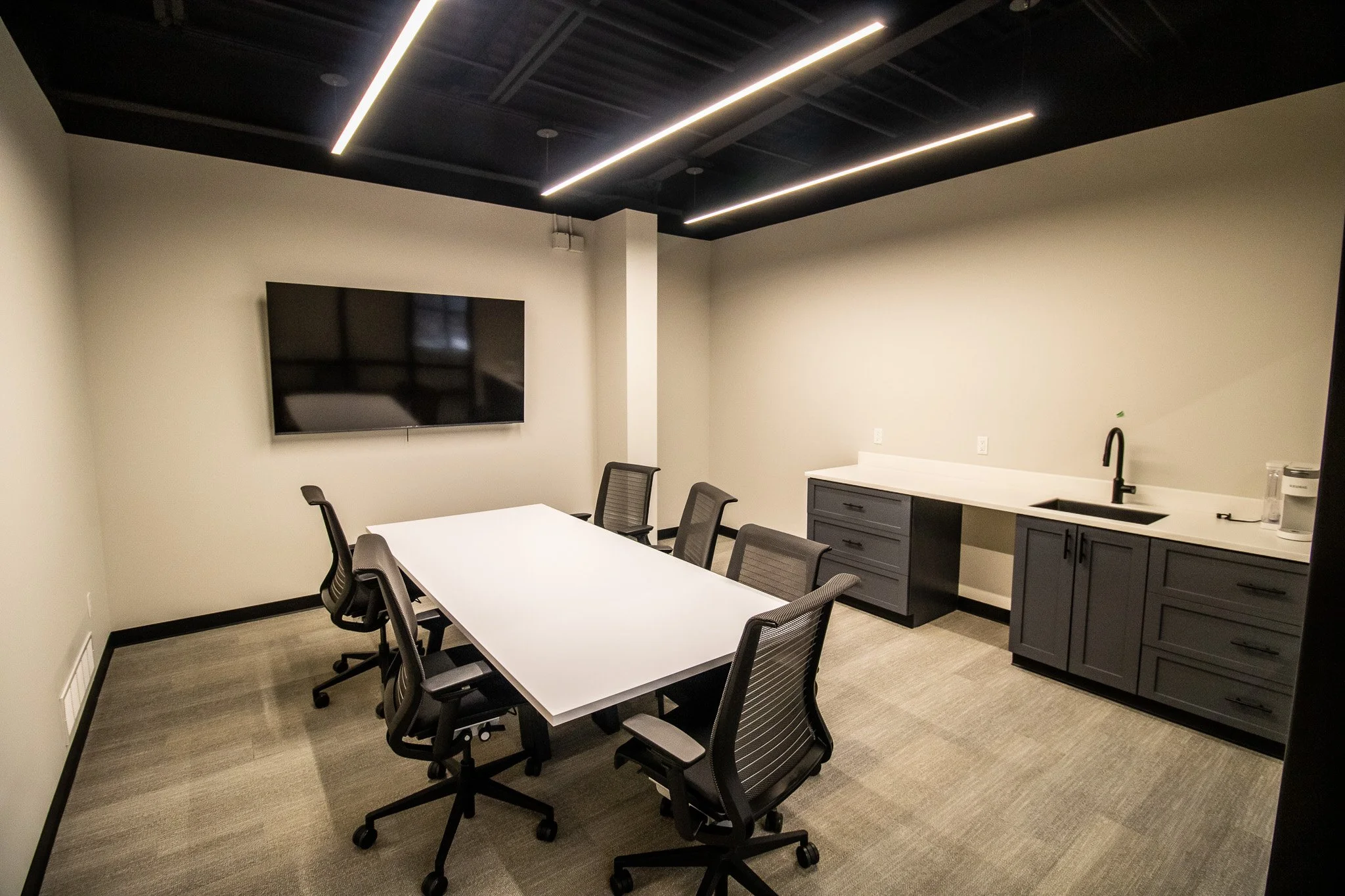 Open office layout designed to support AFX’s administrative and operational teams.