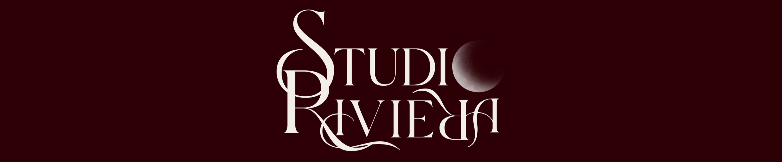 Logo de Studio Riviera avec une lune partiellement visible sur un fond rouge foncé.
