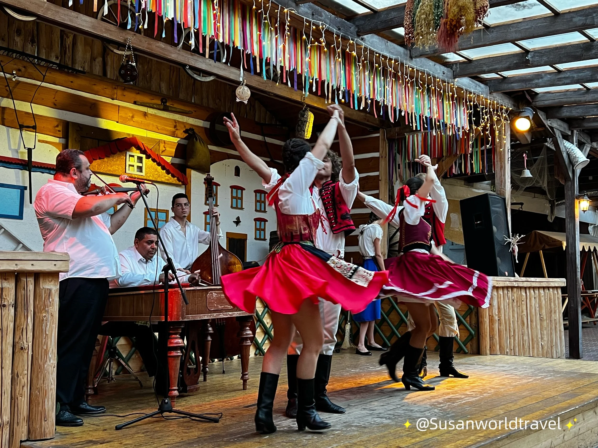 Experience 2: Folklore Dance Dinner for Day 1