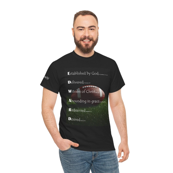 male model wearing t-shirt