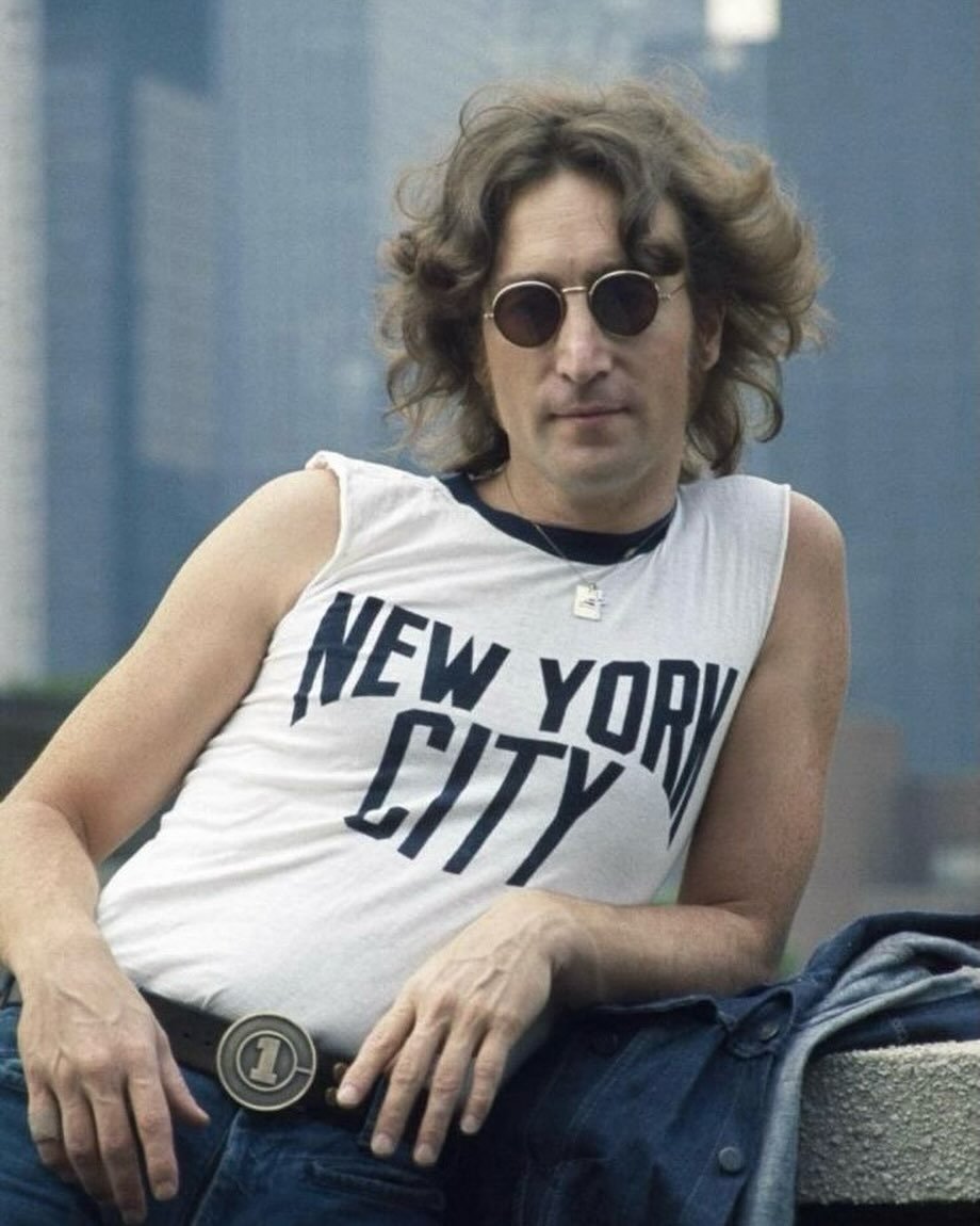 New York was more than just a city to John Lennon&mdash;it was a refuge. That rooftop moment with the &lsquo;New York City&rsquo; tee, snapped by Bob Gruen, was peak cool. No bodyguards, no limos, just Lennon and the city that let him be himself.

Ph