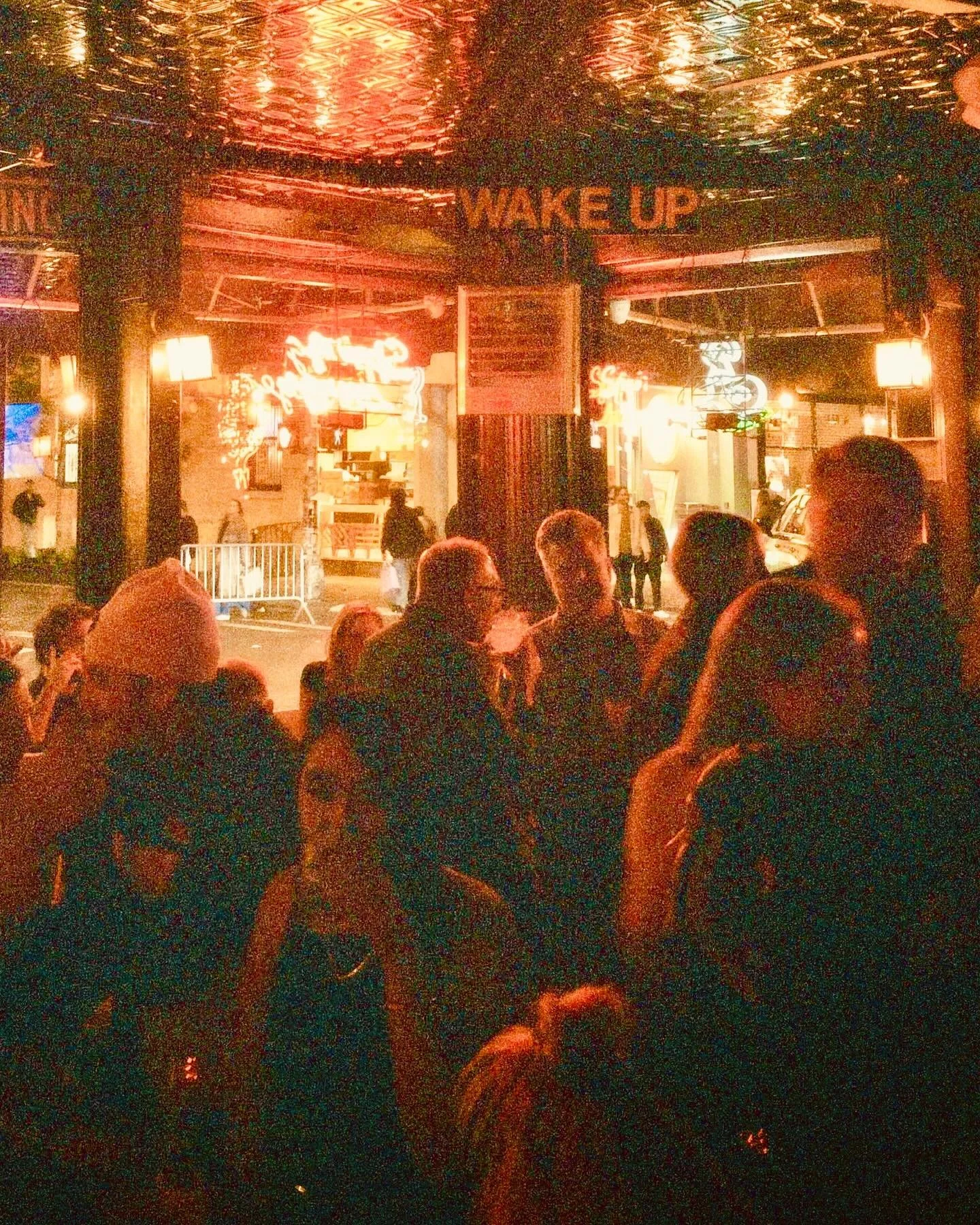 open until 4am every single day. 🦈