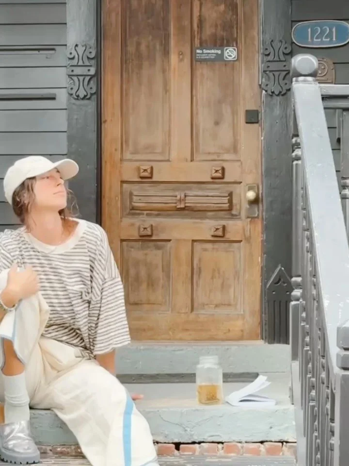 special freakin saturday mornings @sauced.nash 
SOUL II SOIL community breathwork and meditation. once a month. 
next sesh may 9 11am &mdash; sign up in bio 💞