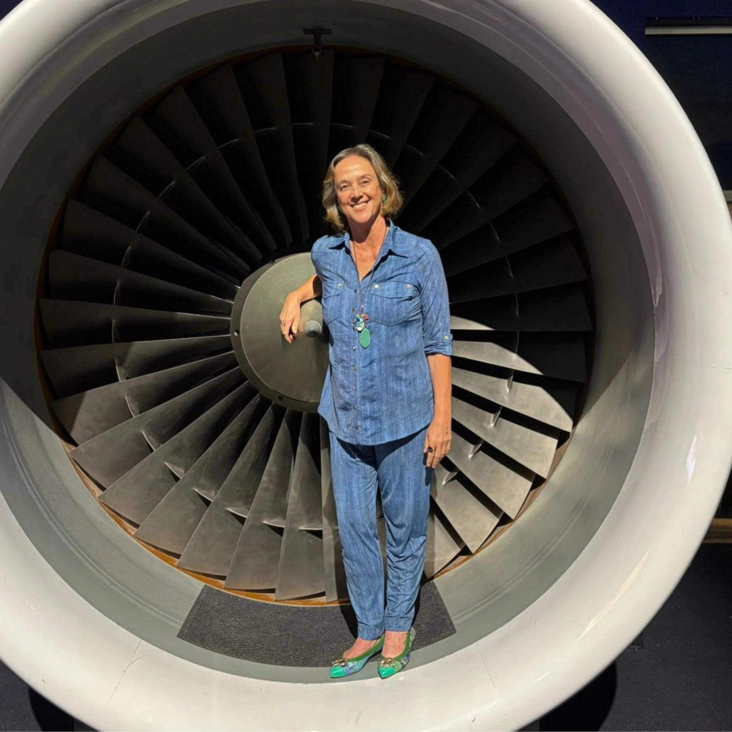 Dra. Vânia Melhado.jpg