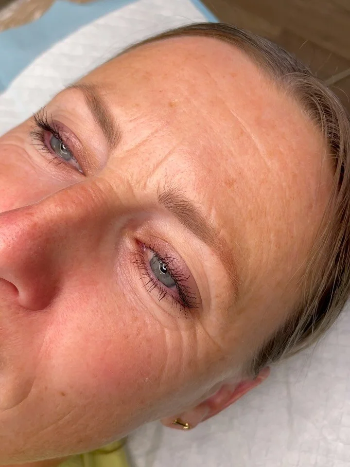 - HEALED &amp; PERFECTION VISIT- 

Video 1&amp;2 healed after initial session
Video 3&amp;4 Immediately after perfection 

pigments_brovi_anz from @featurefusion.pmu 

When choosing the right cosmetic tattoo artist, it&rsquo;s so important to look be