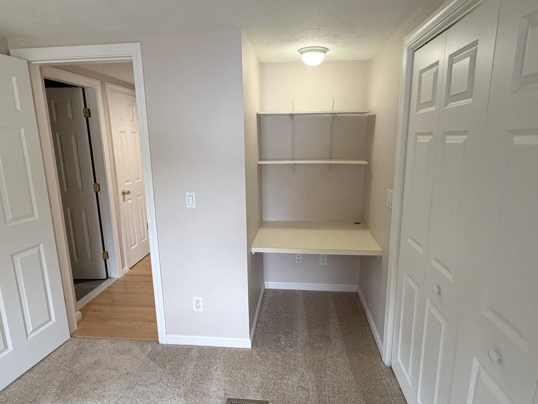 29-Burt-Bedroom2-desk.jpg
