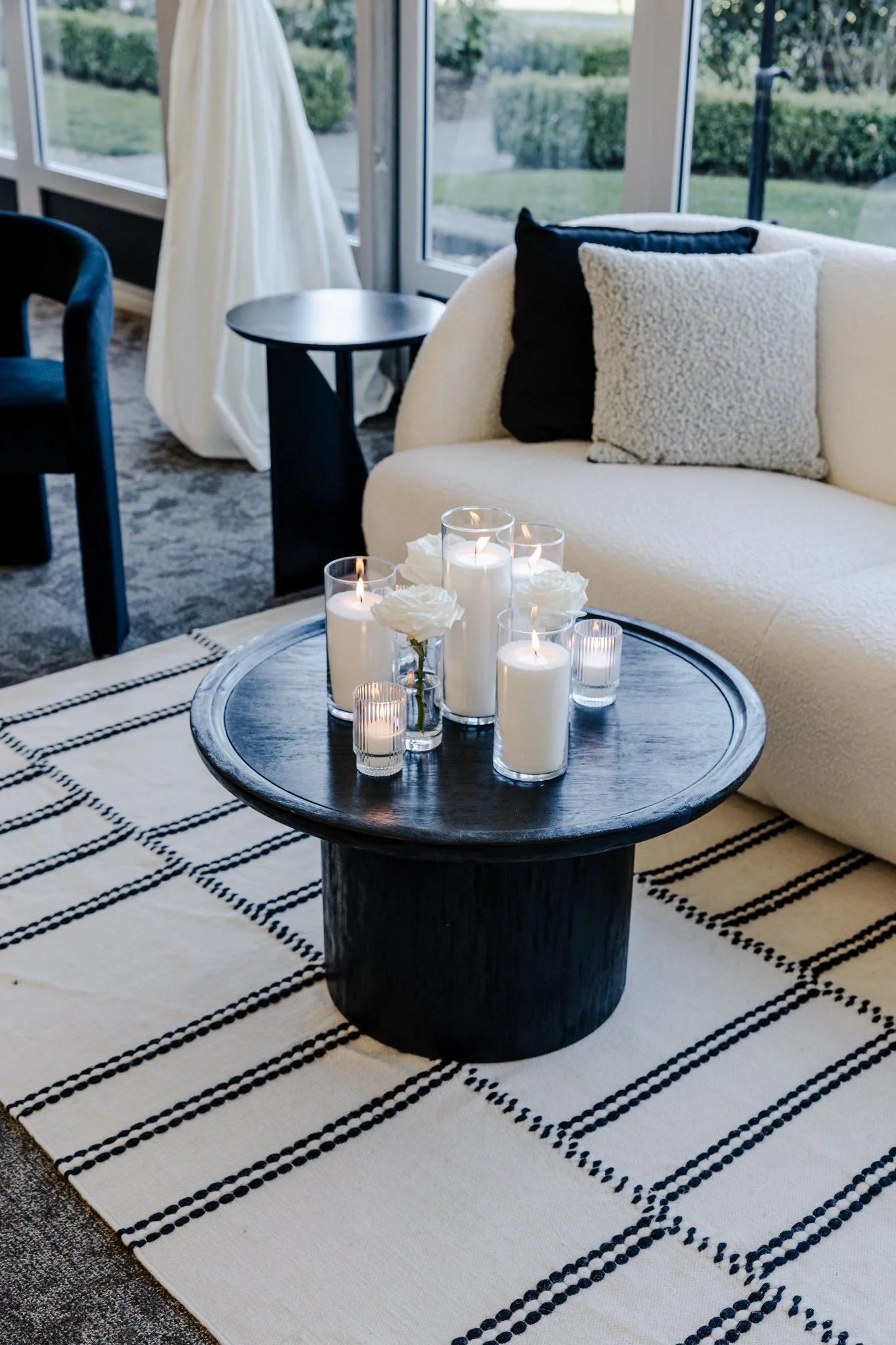 Black&White Wedding_-49.jpeg