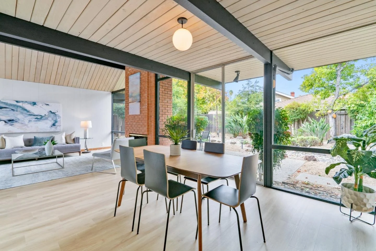 vasquez dining 2.jpg