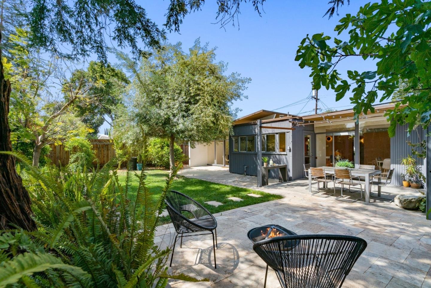 Richmond patio 1.jpg