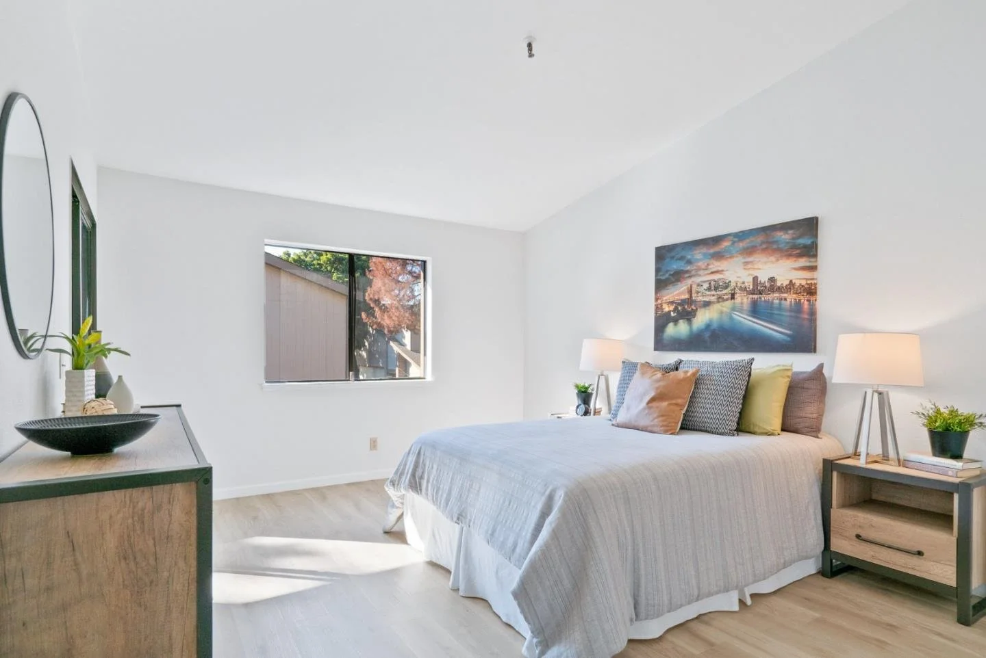 Showerse master edroom.jpg