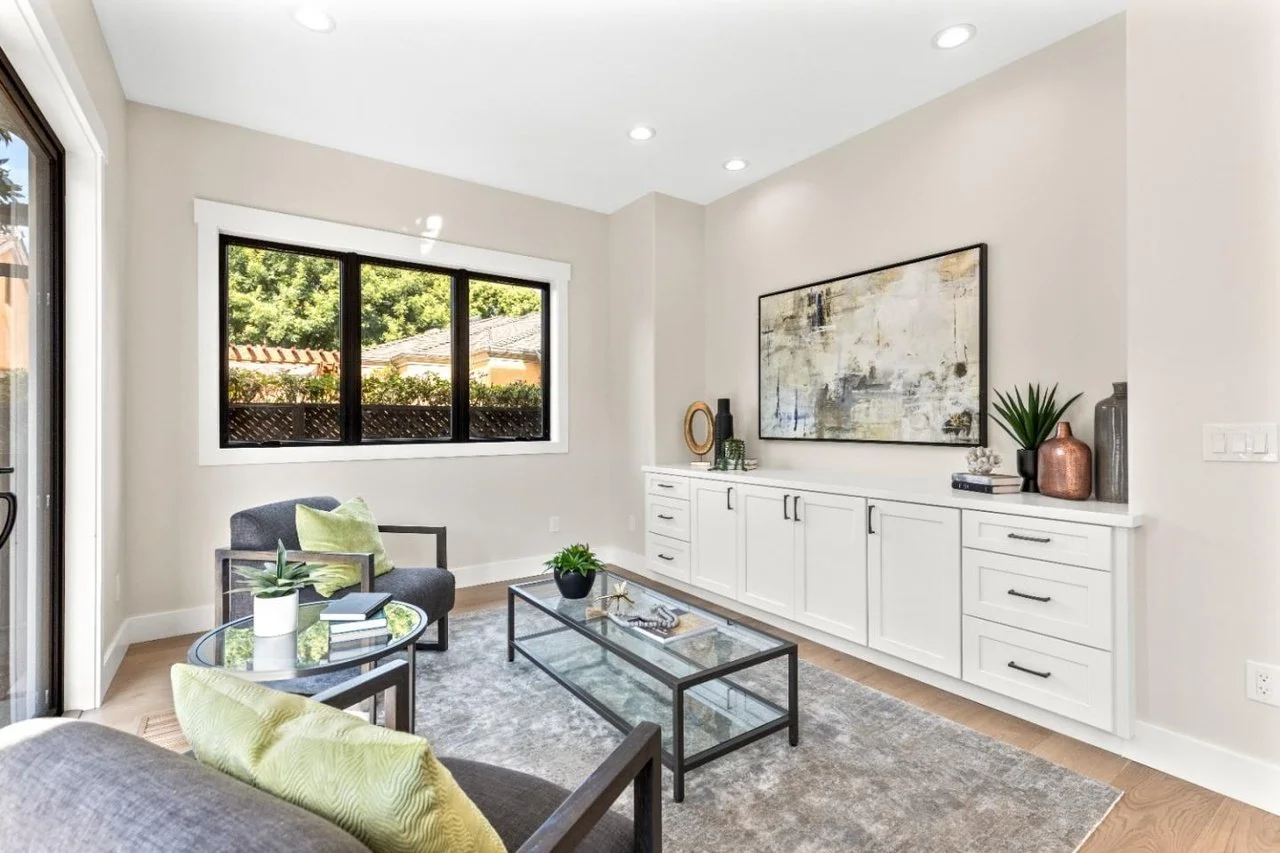 ellis family room.jpg