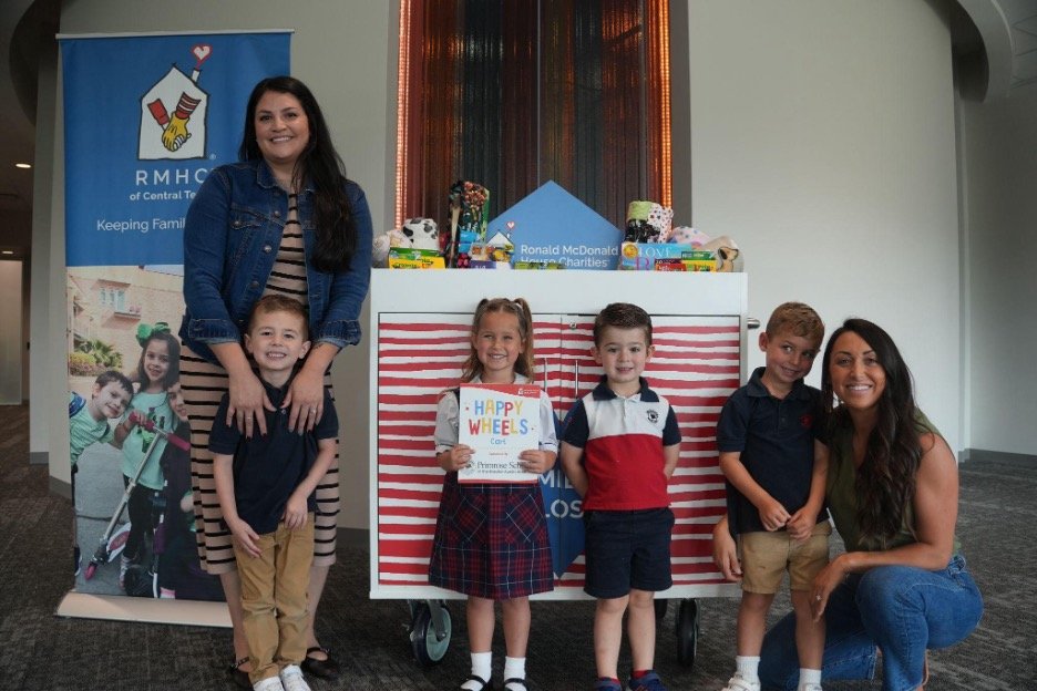 Primrose Students Bring Joy to the Happy Wheels Cart at Texas Children’s Hospital North Austin