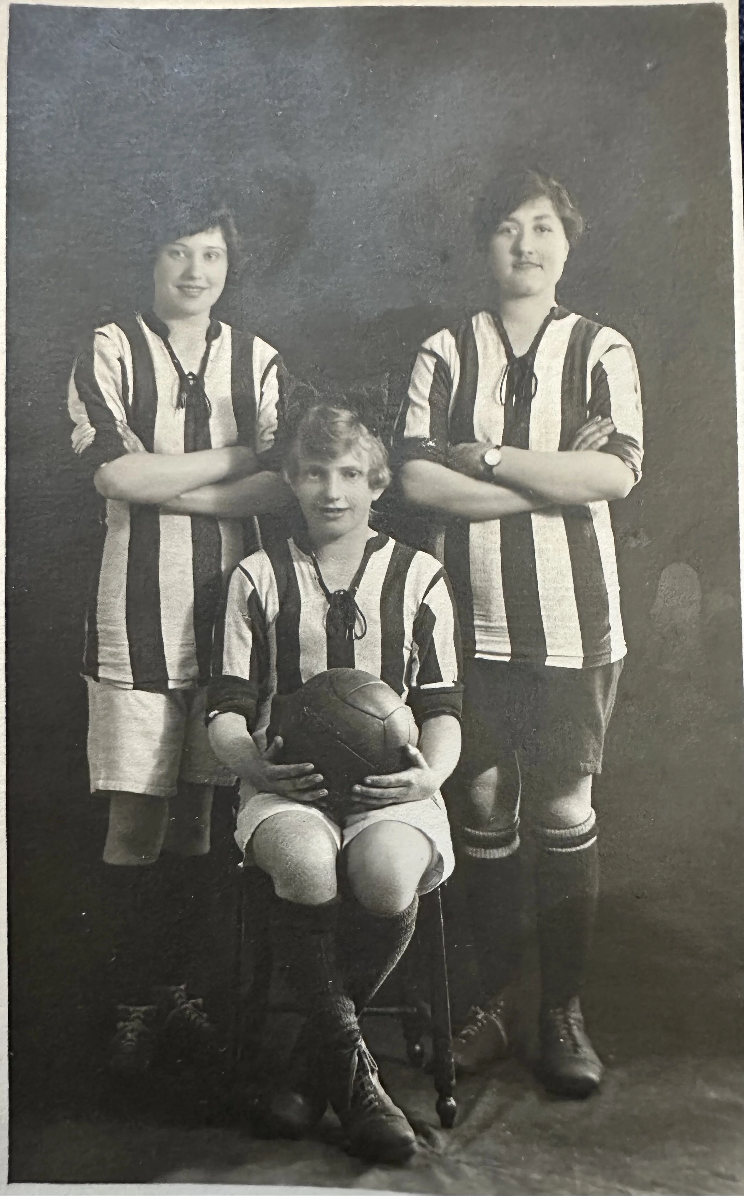 Women's Football 1921 old photograph - Cambridge family