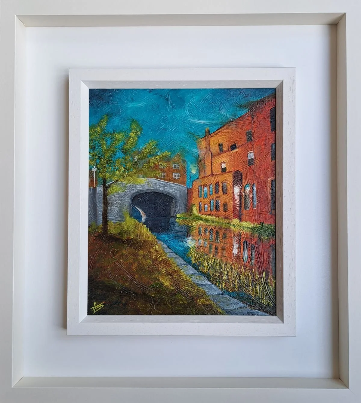 Baggot Street Bridge in Frame 220 kb .jpg