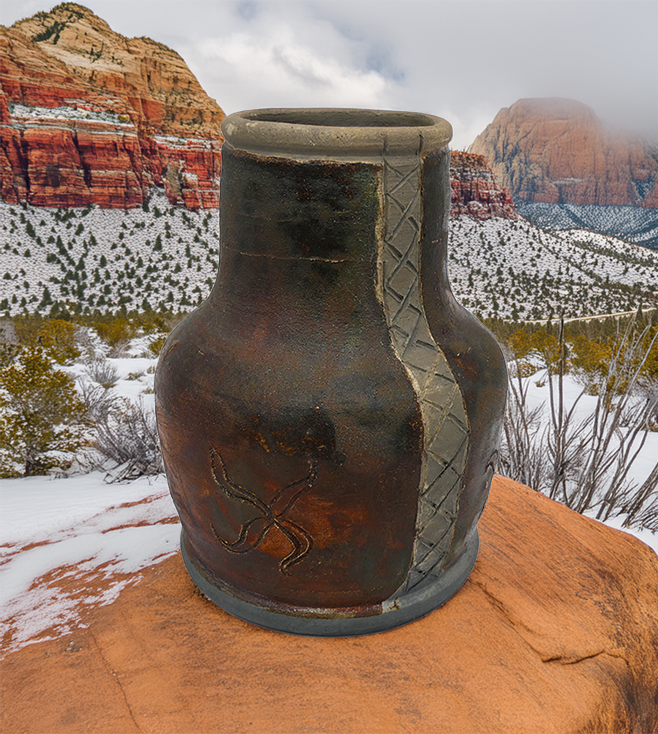 RAKU Ribbon Ceramic Vase – Traditional Handcrafted Pottery