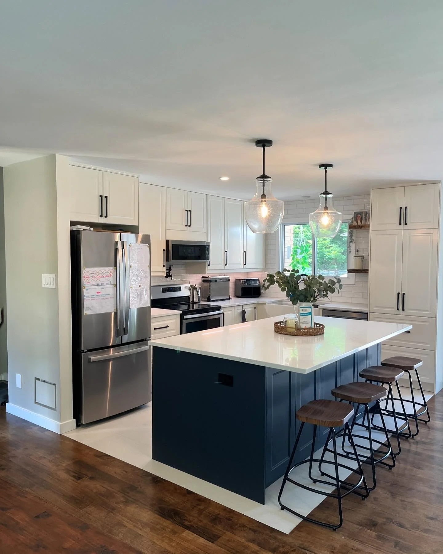 Transforming spaces with passion and precision. Check out our latest kitchen makeover! #HDCarpentry #qualitycraftsmanship 

-Complete kitchen gut
-Removing the speckle ceiling into flat 
-New insulation 
-Kitchen install
-Updated Electrical 
-Shiplap