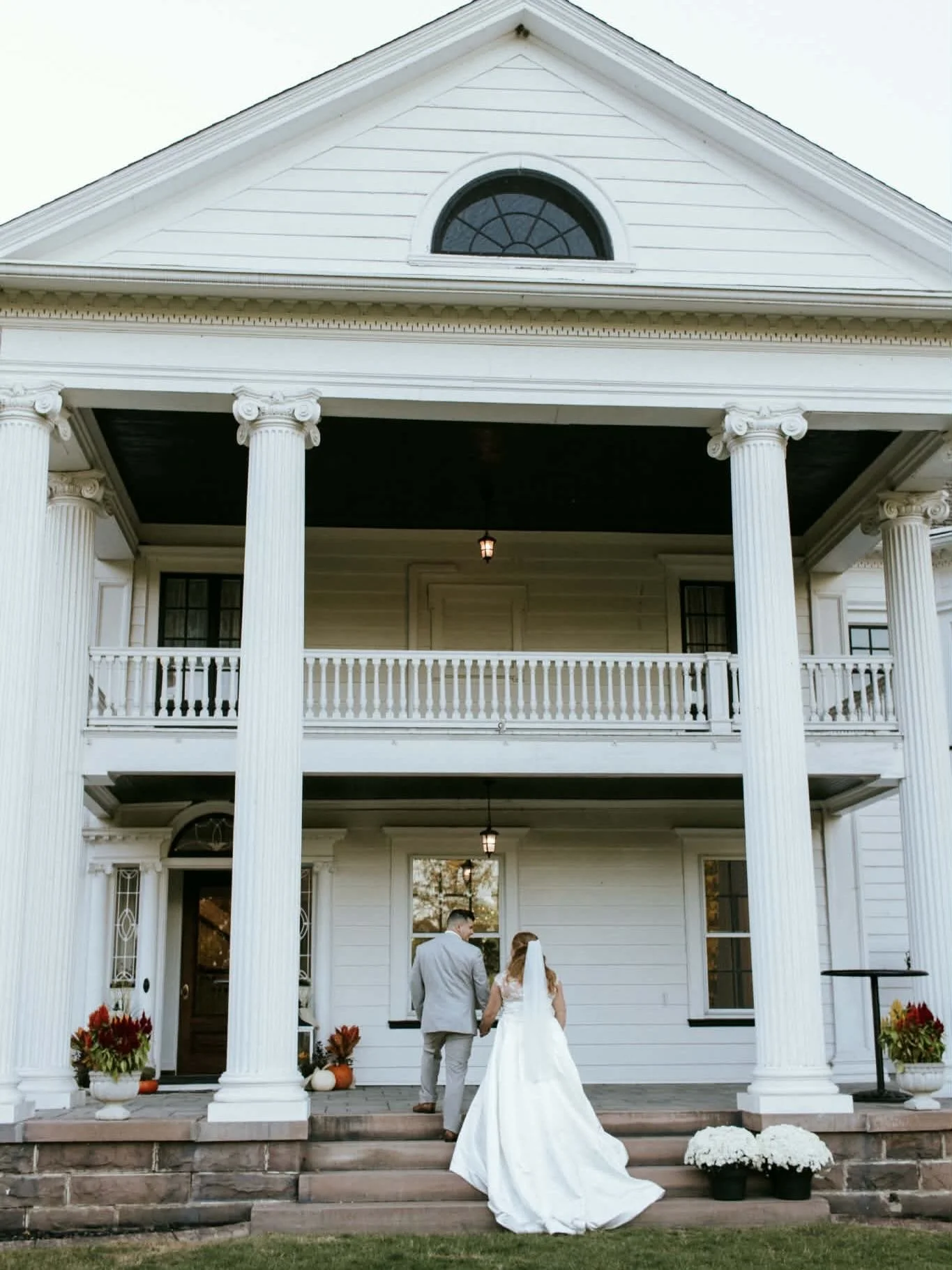 Phoebe and Zach ♡

A look back at their beautiful October wedding on this chilly December day. 

#whitehallmansion #eventvenue #brockportny