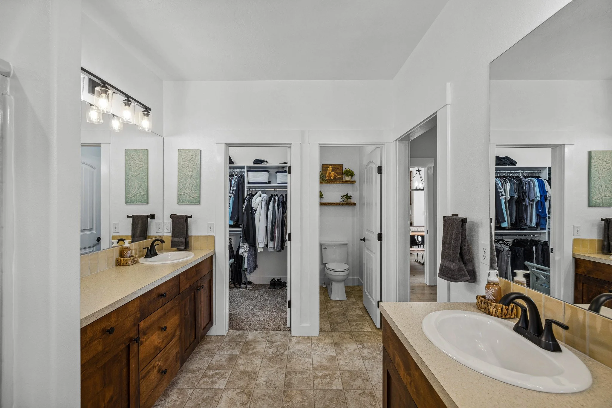 35-Master Bathroom.jpg