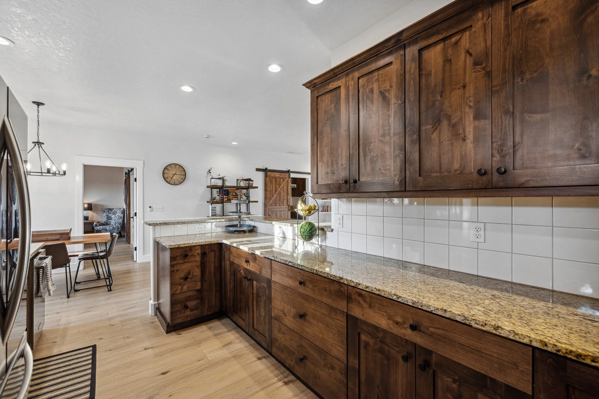 28-Kitchen.jpg