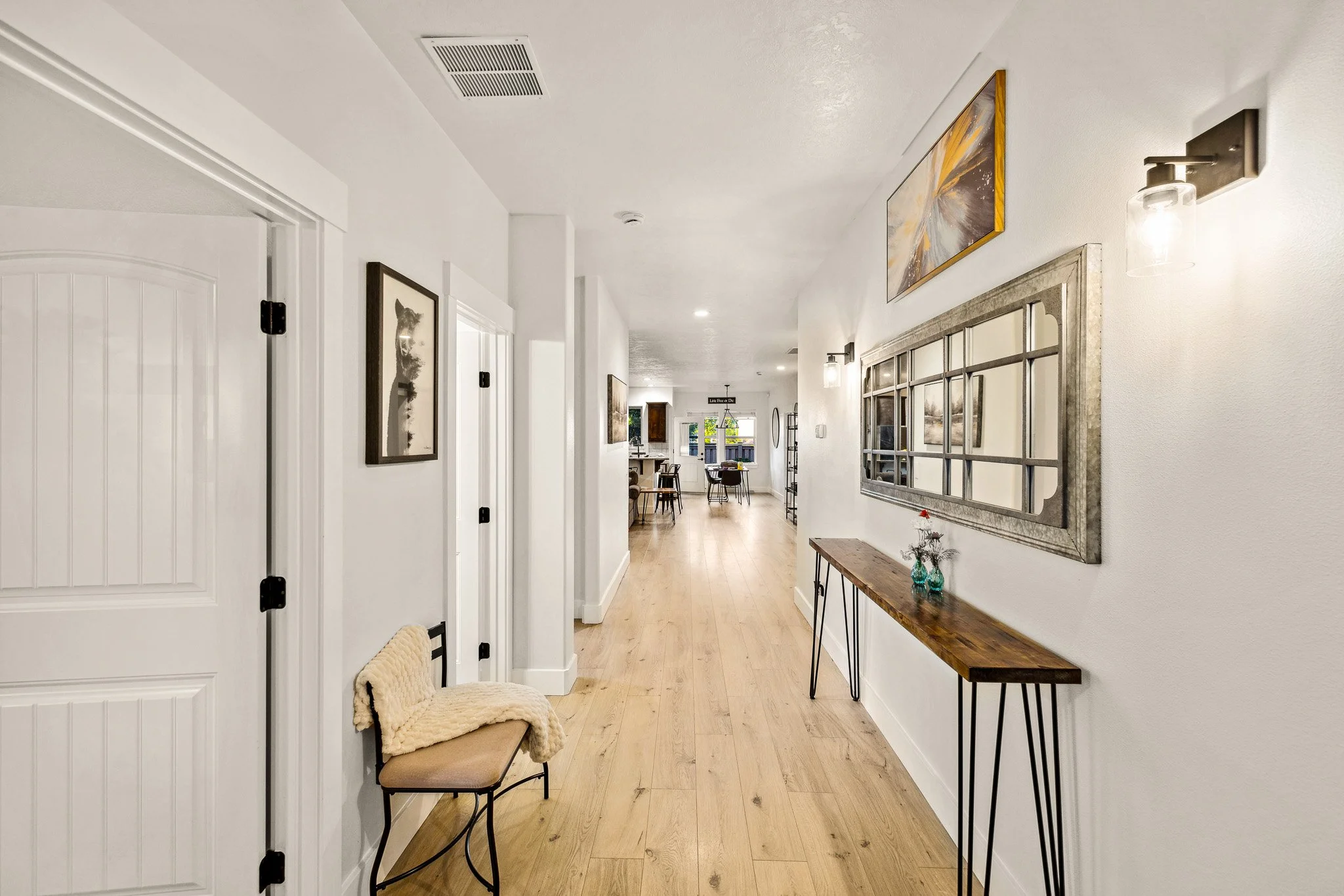 05-Entryway.jpg
