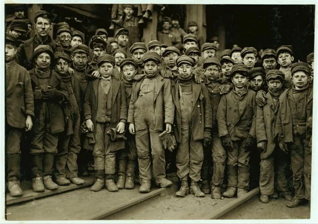 Breaker boys working in Ewen Breaker of Pennsylvania Coal Co. - Lewis Wickes Hine
