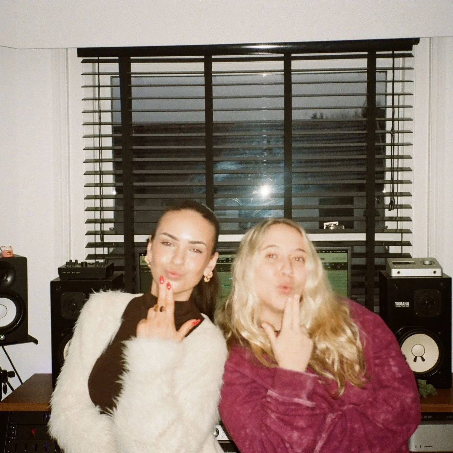 STUDIO DIARIES X @minnieharrisx 🌟