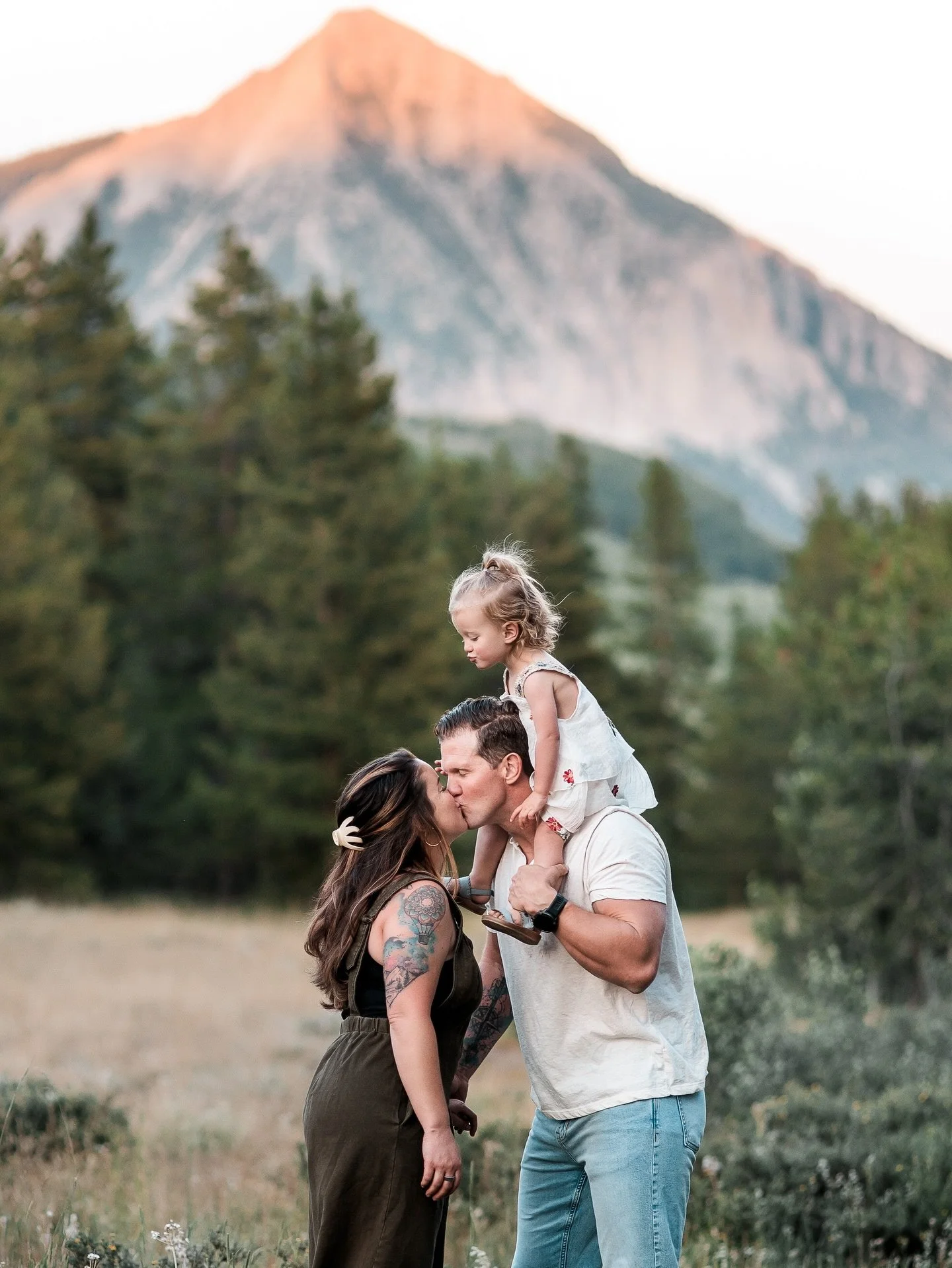 Happy Thanksgiving from our little family to yours!

Wishing you &amp; yours the most blessed day full of laughter, yummy food, and memories!

Xo, Natasha 🤍