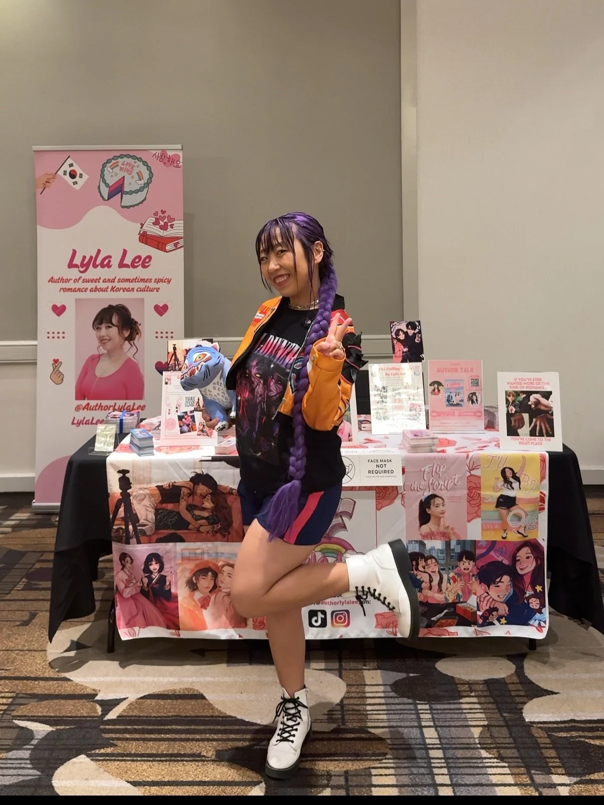 Happy Halloween!!! If you&rsquo;re at @steamylitcon , come see me today and tomorrow at G58! (Sadly I will not be in costume for Day 2). I&rsquo;ll have swag and today I&rsquo;ll also have candy! See my previous post for my full schedule.

#steamylit