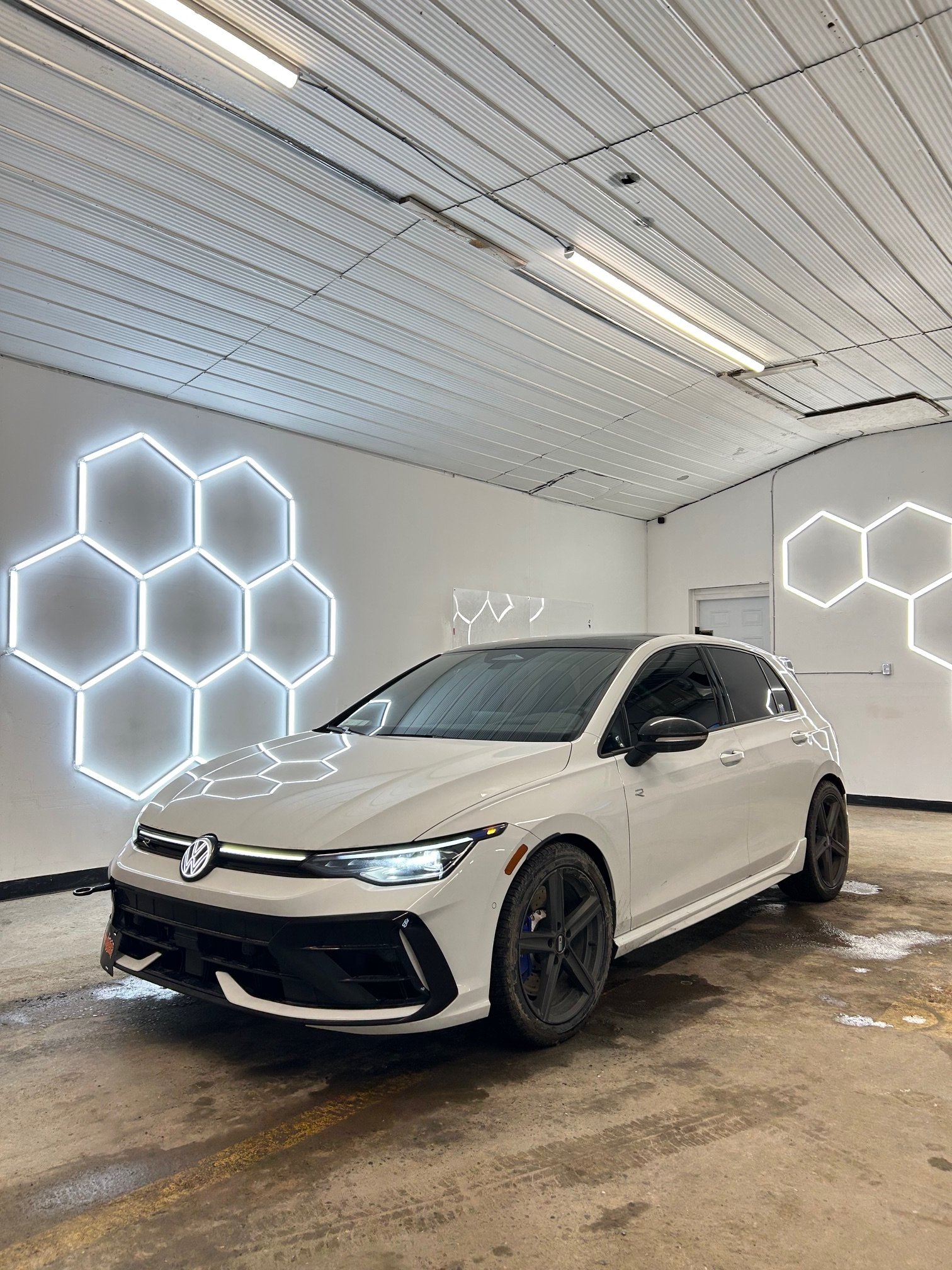 26 VW Golf White.jpeg