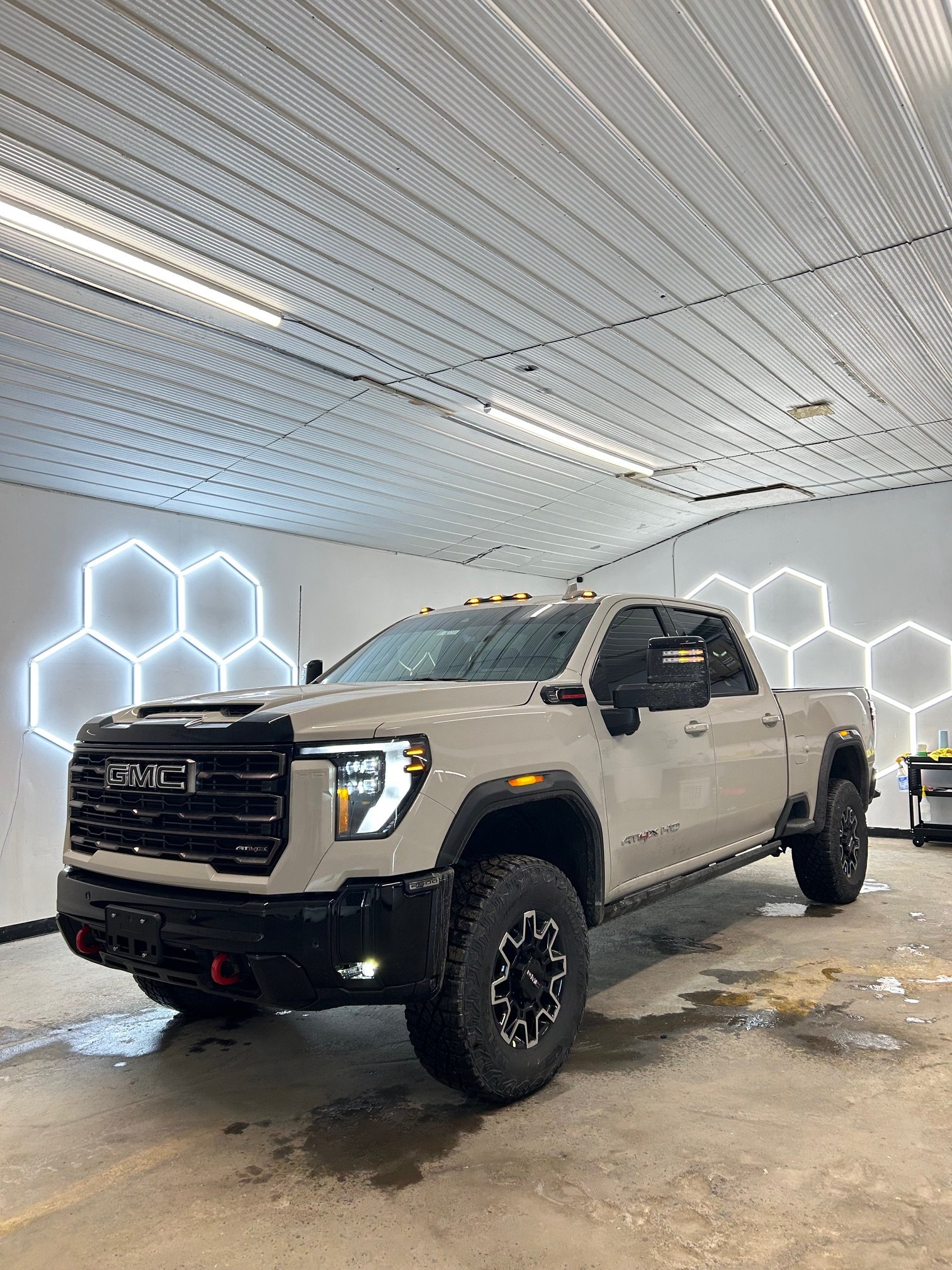 Tan Sierra 2500.jpeg