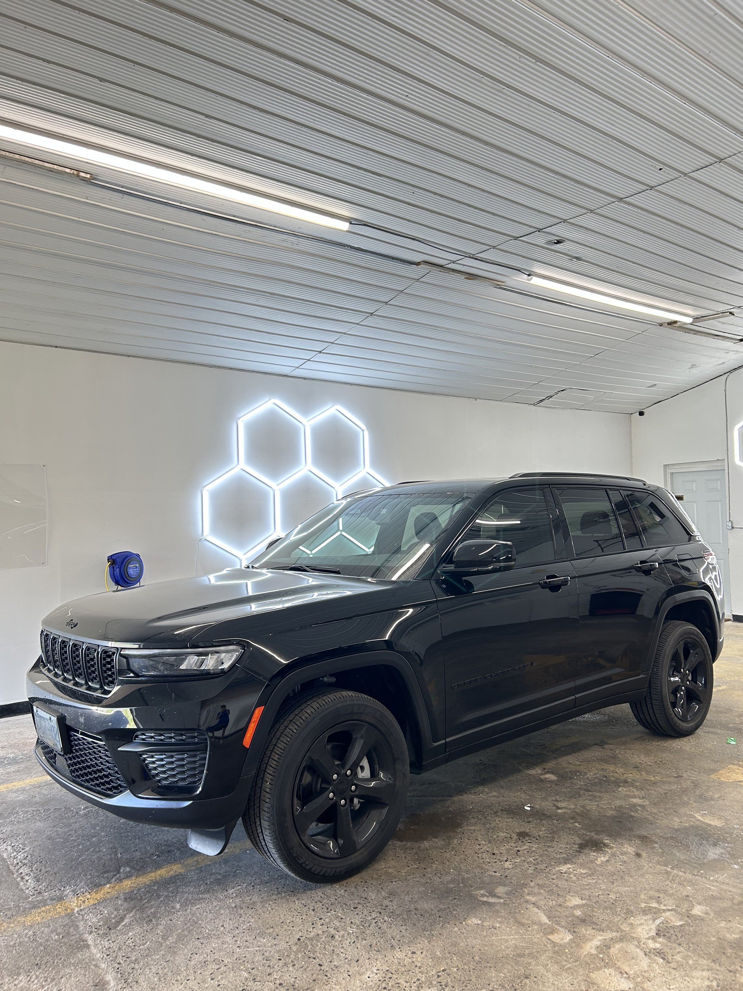 Jeep Grand Cherokee.jpeg