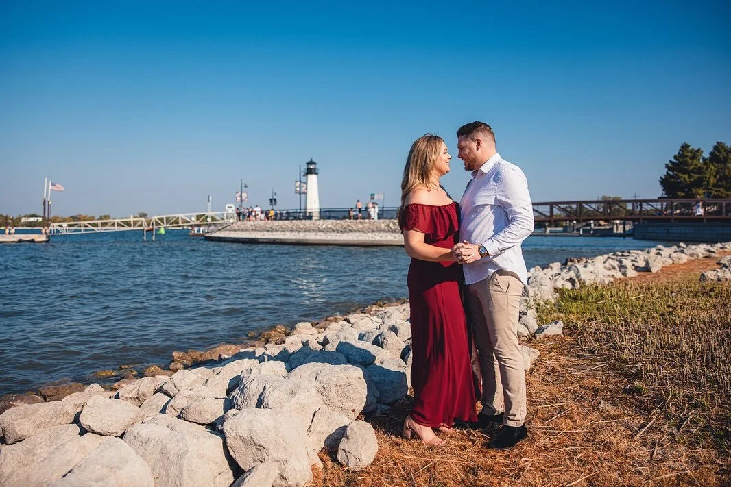 Thankful for coffee&mdash;it fuels me through those early morning engagement sessions.

And honestly&hellip; I don&rsquo;t even mind the early wake-up calls, because moments like these? Totally worth it.

Sunrise hits different when you&rsquo;re capt