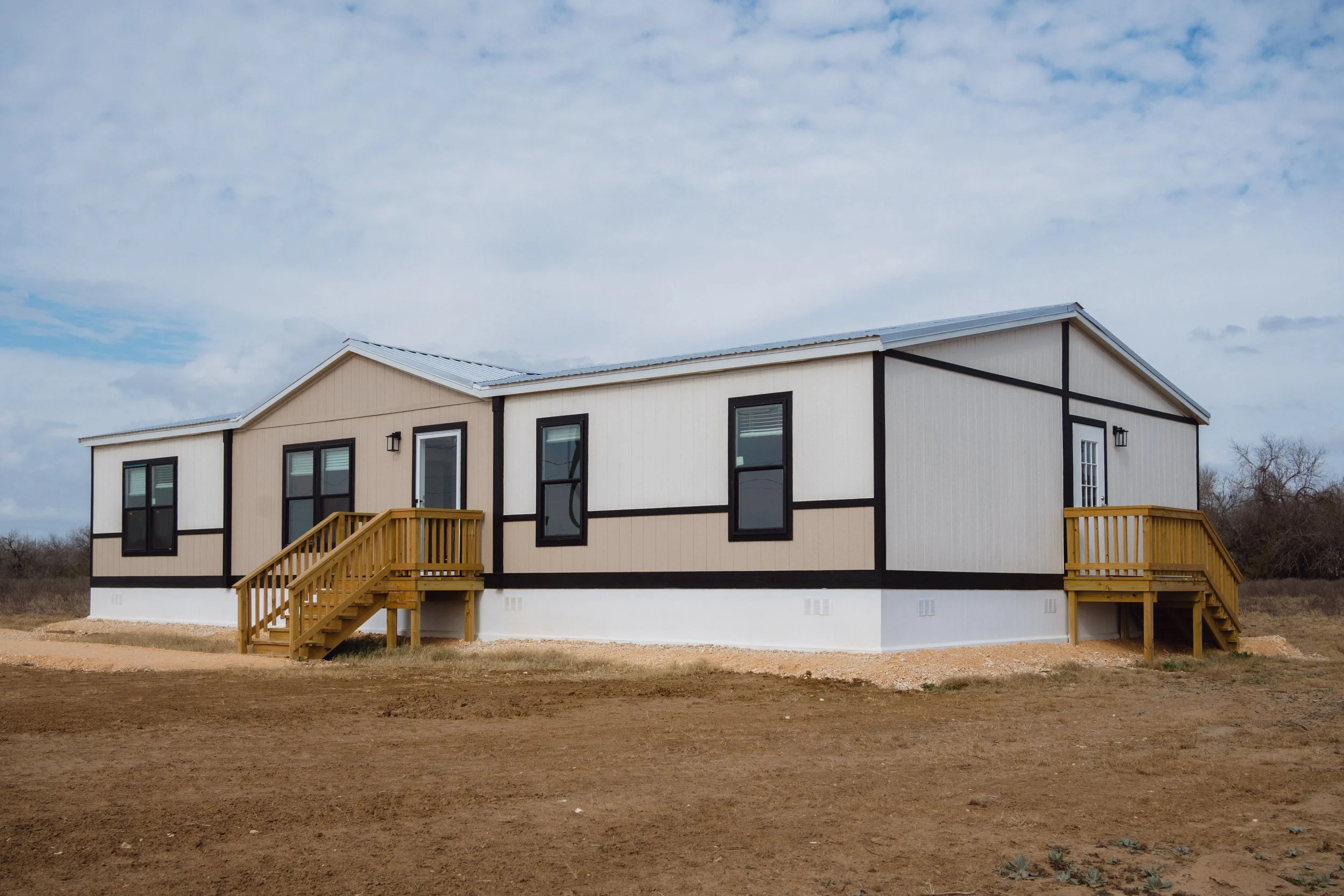Double wide mobile home at Homestead San Antonio with spacious layout