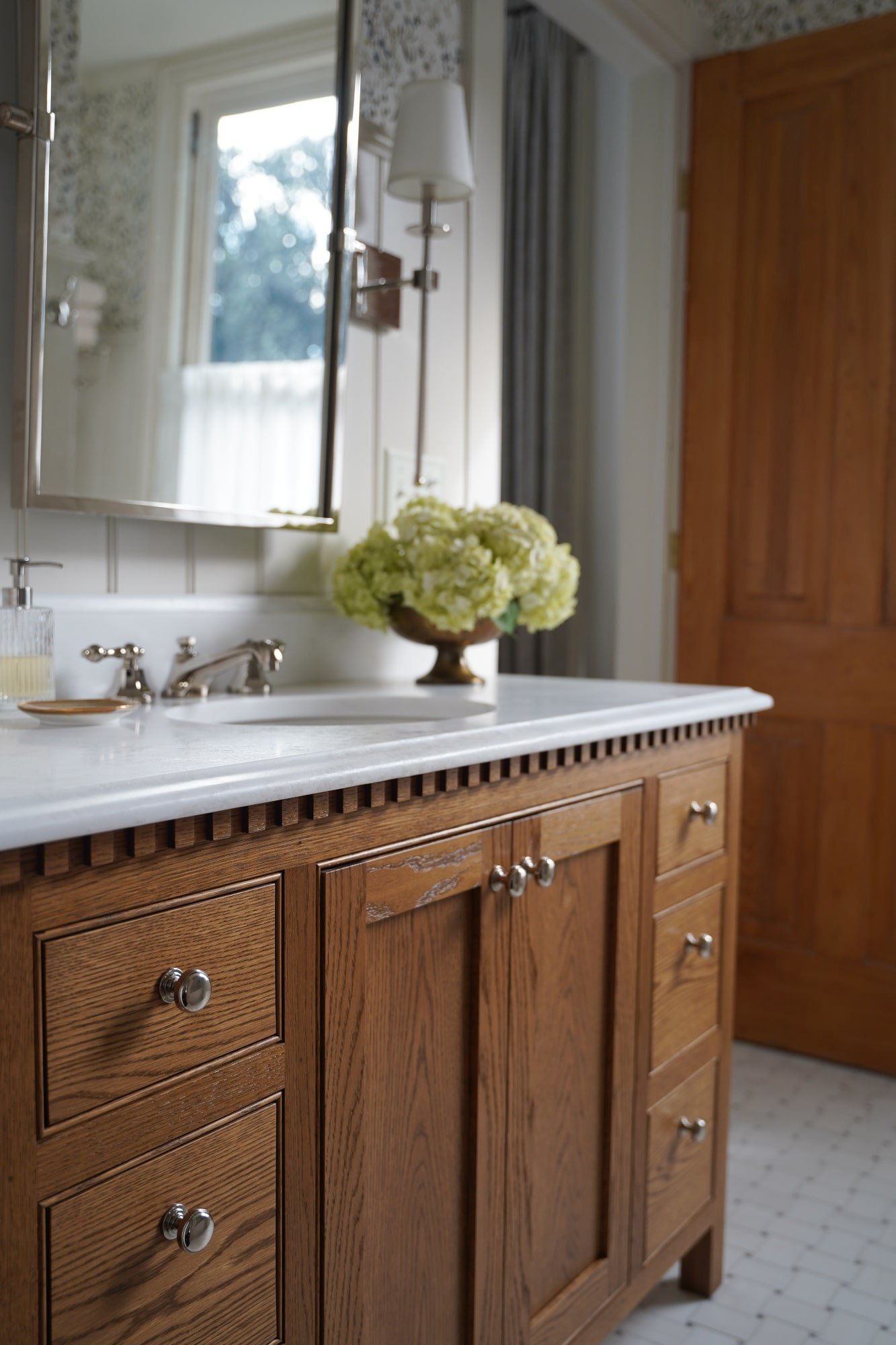 bathroom - vallette - archetype new orleans-min.JPG