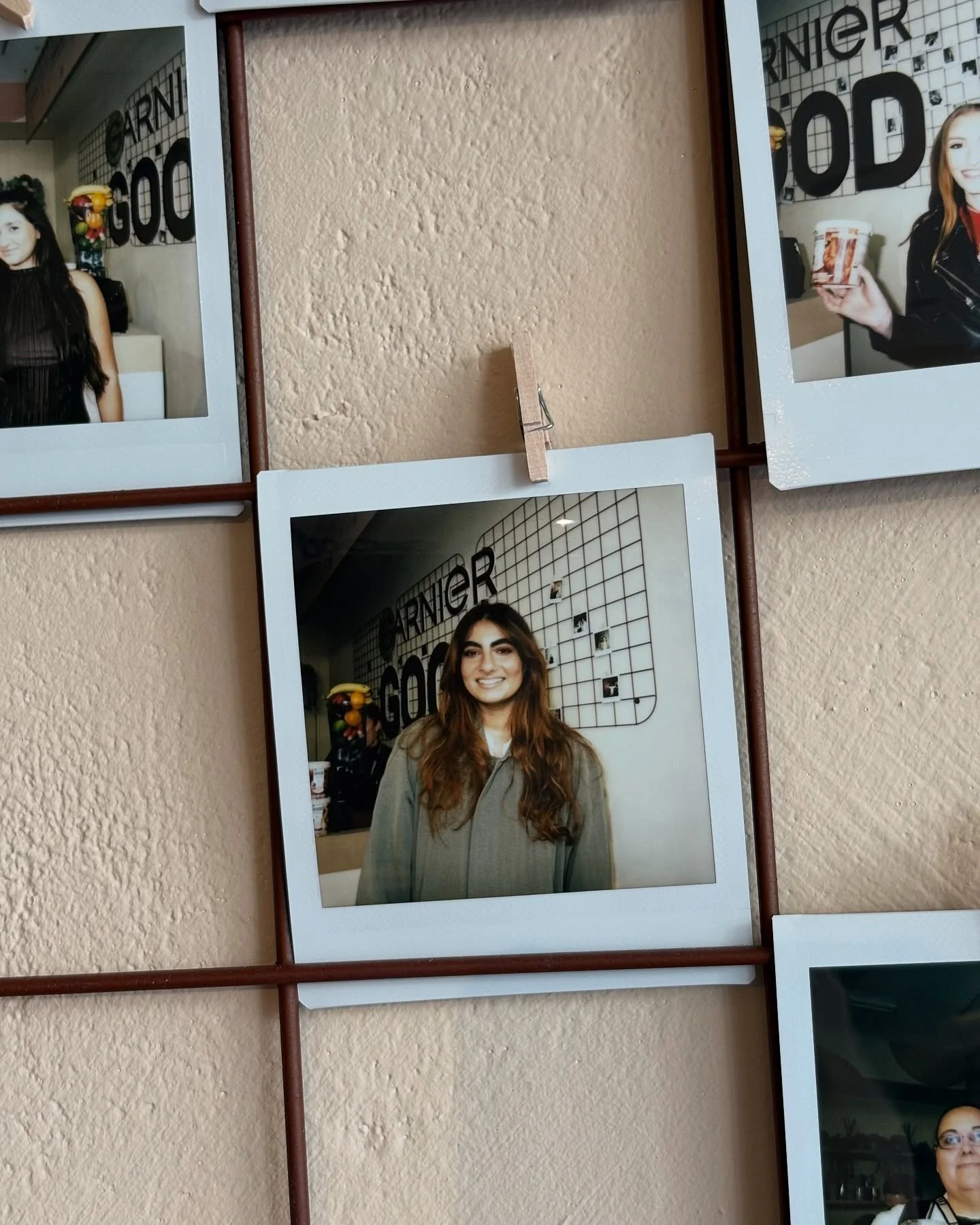 Cannae move for pop-ups recently! Enter: Garnier&rsquo;s The Good Stuff Smoothie Bar ✨✨ Grab ya hair dye and get ya hair done 💇🏽&zwj;♀️