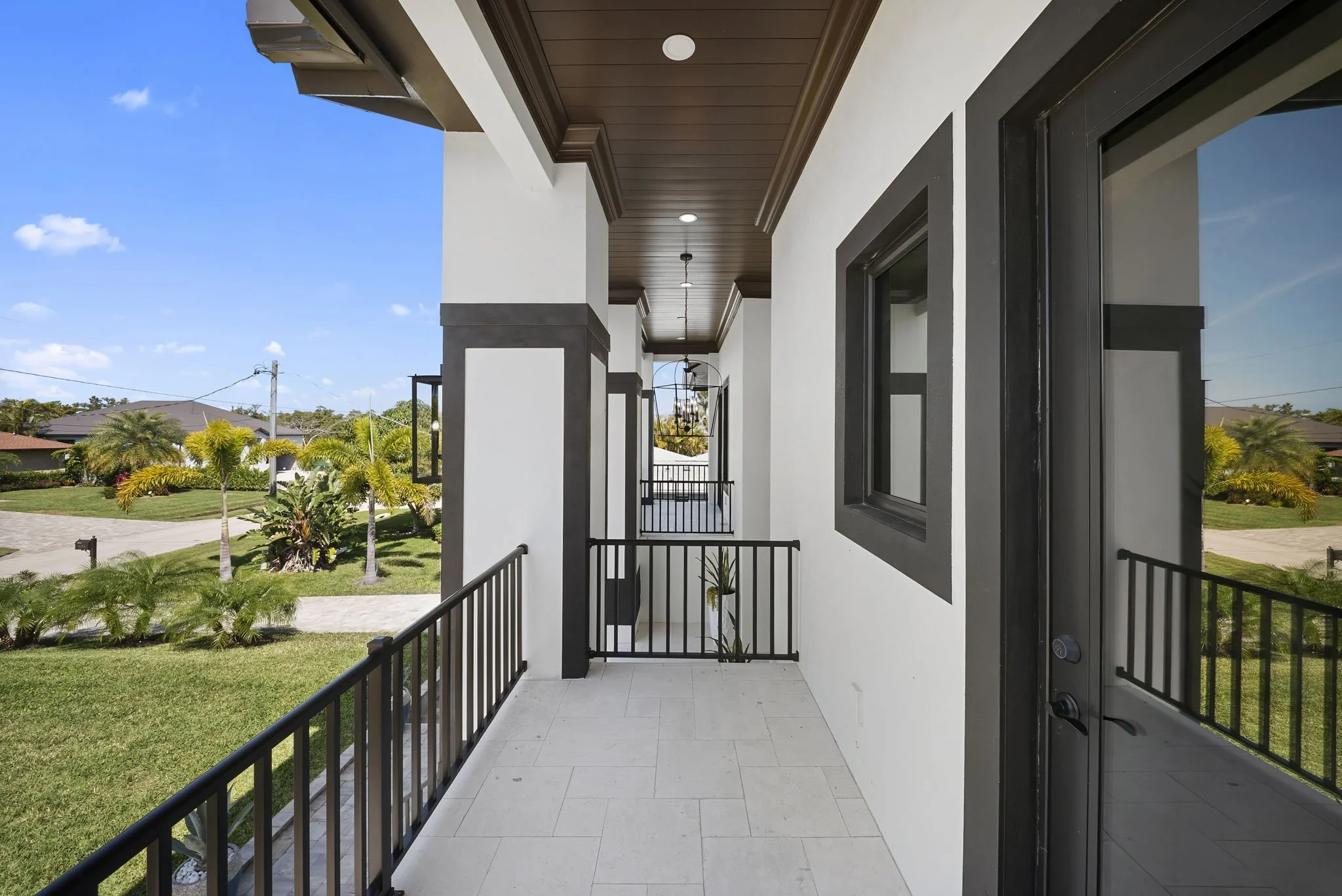 34-web-or-mls-405 Samar Ave-9.jpg