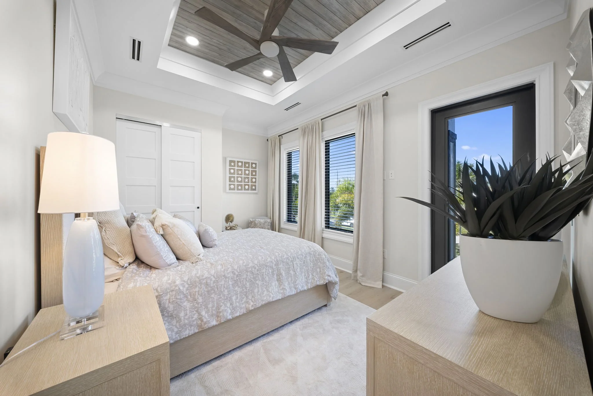 31-web-or-mls-405 Samar Ave-38.jpg