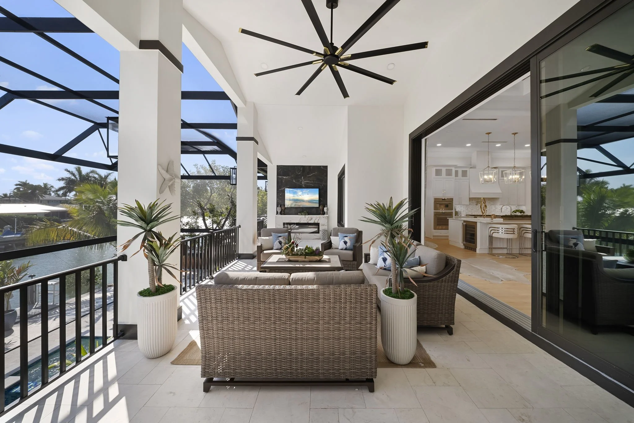 24-web-or-mls-405 Samar Ave-64.jpg