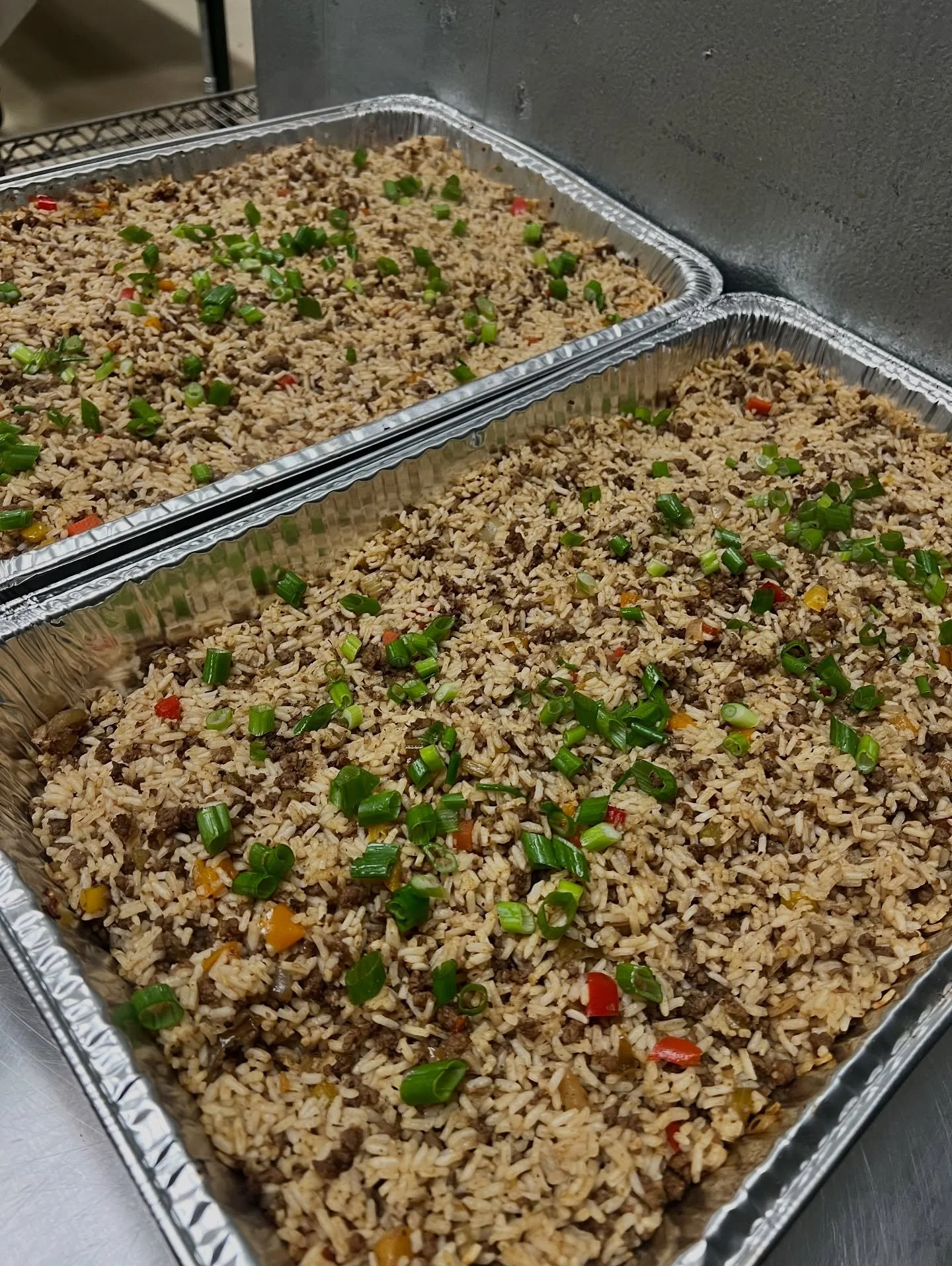 ✨ New Dish Alert! ✨
Caribbean Dirty Rice inspired by Chef Adrienne recipe with Mia&rsquo;s own flavorful twist. Should we add this dish to our catering menu? 😋💕