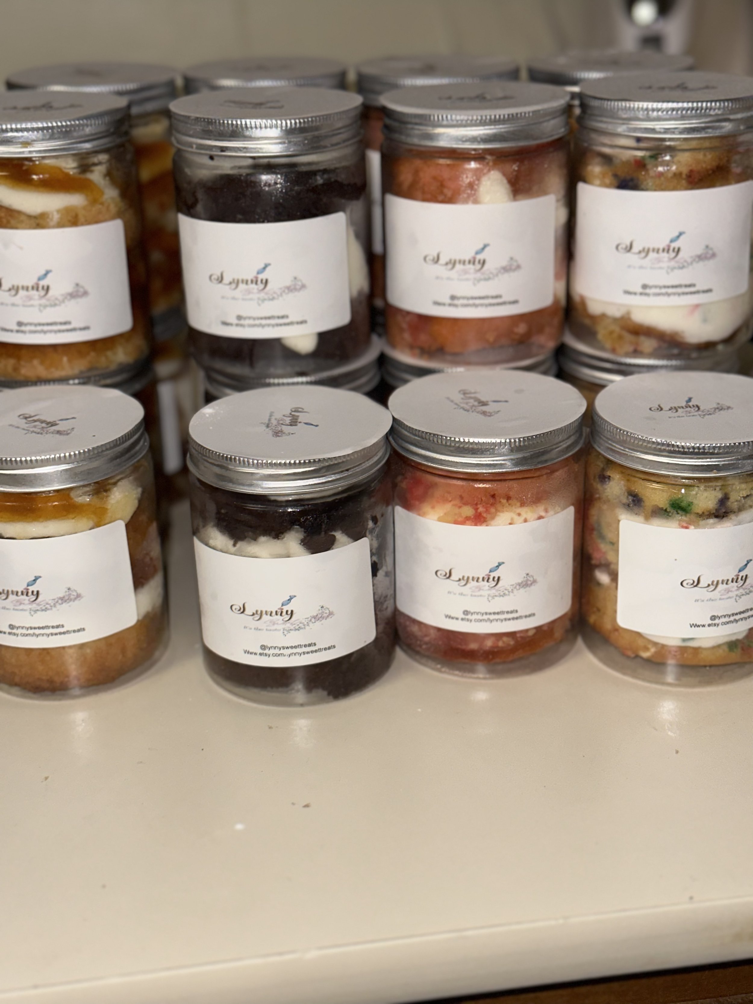 Cake jars 8oz