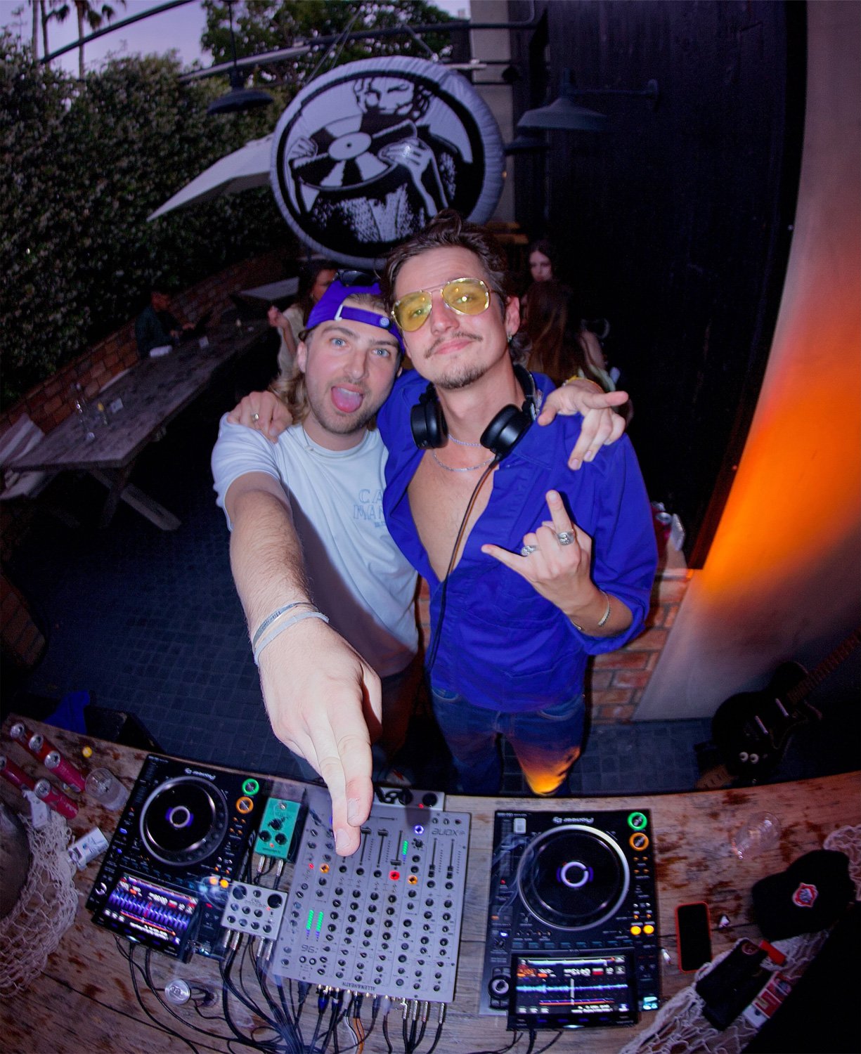 Photo of DJ Duo Side One at zinqué Malibu