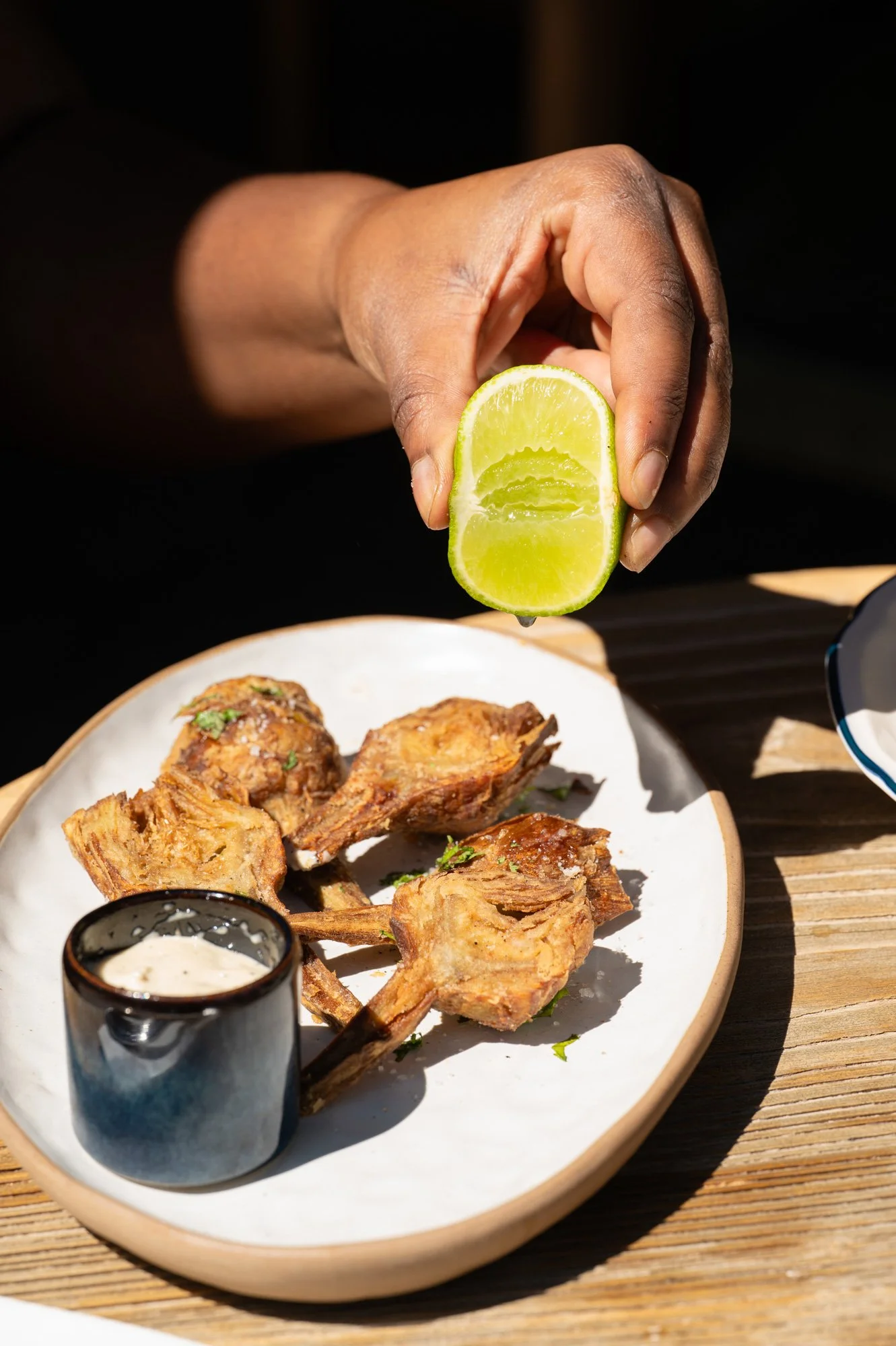 Photo of crispy artichokes at zinqué, a French restaurant