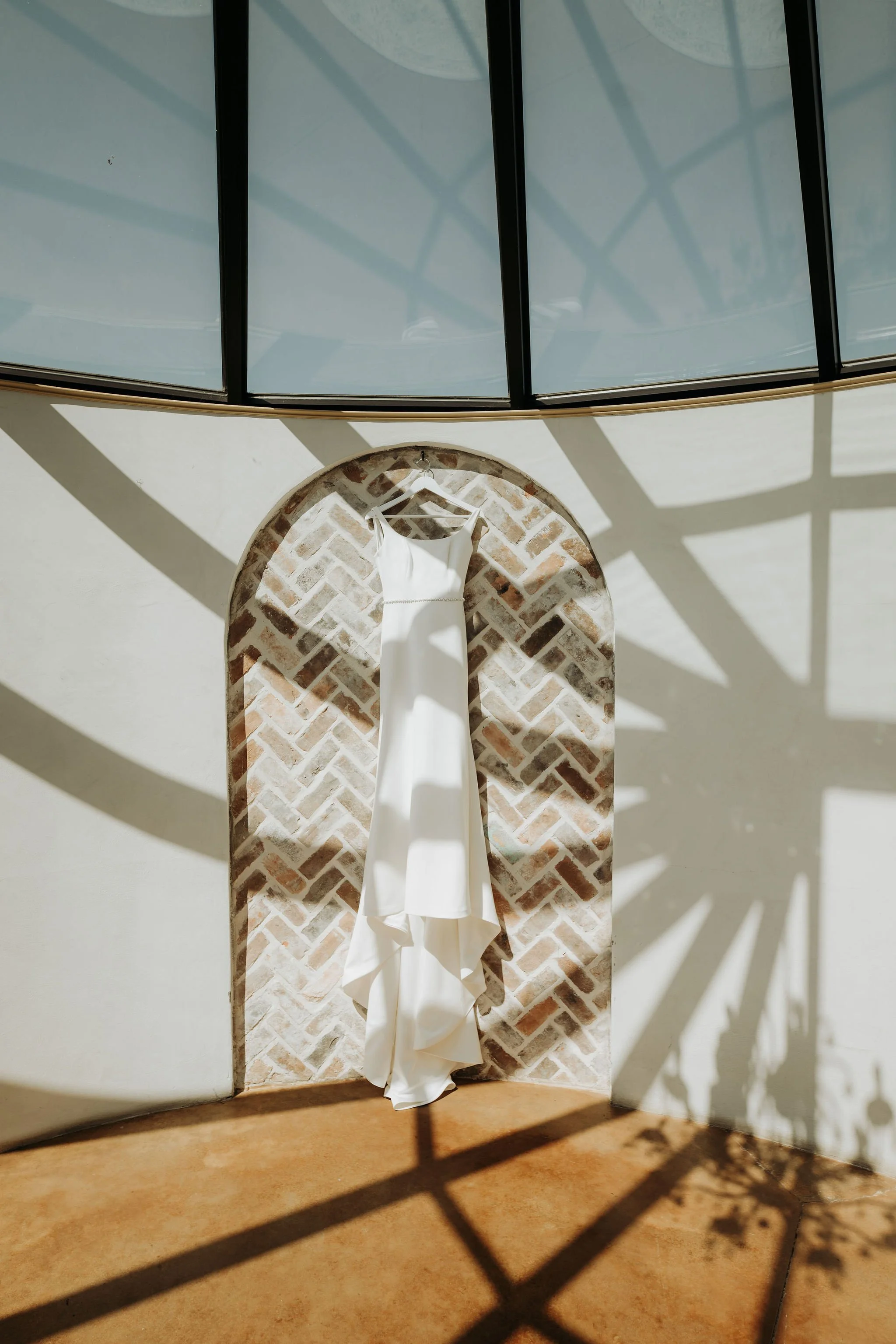 What to Actually Look For in a Wedding Photographer (Beyond a Pretty Instagram Feed)