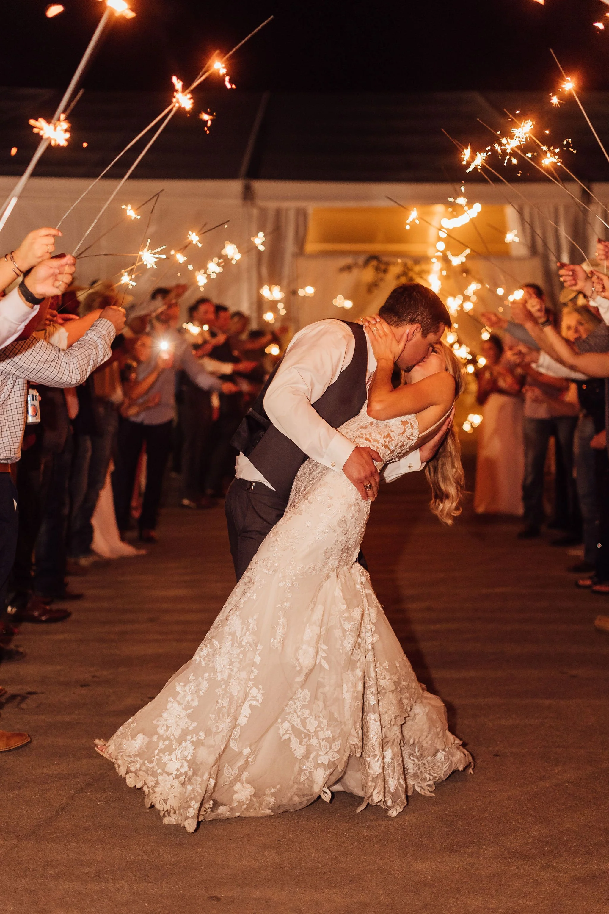 Rain on Your Wedding Day in Houston? Here’s What We Do (And Why the Photos Still Turn Out Amazing)